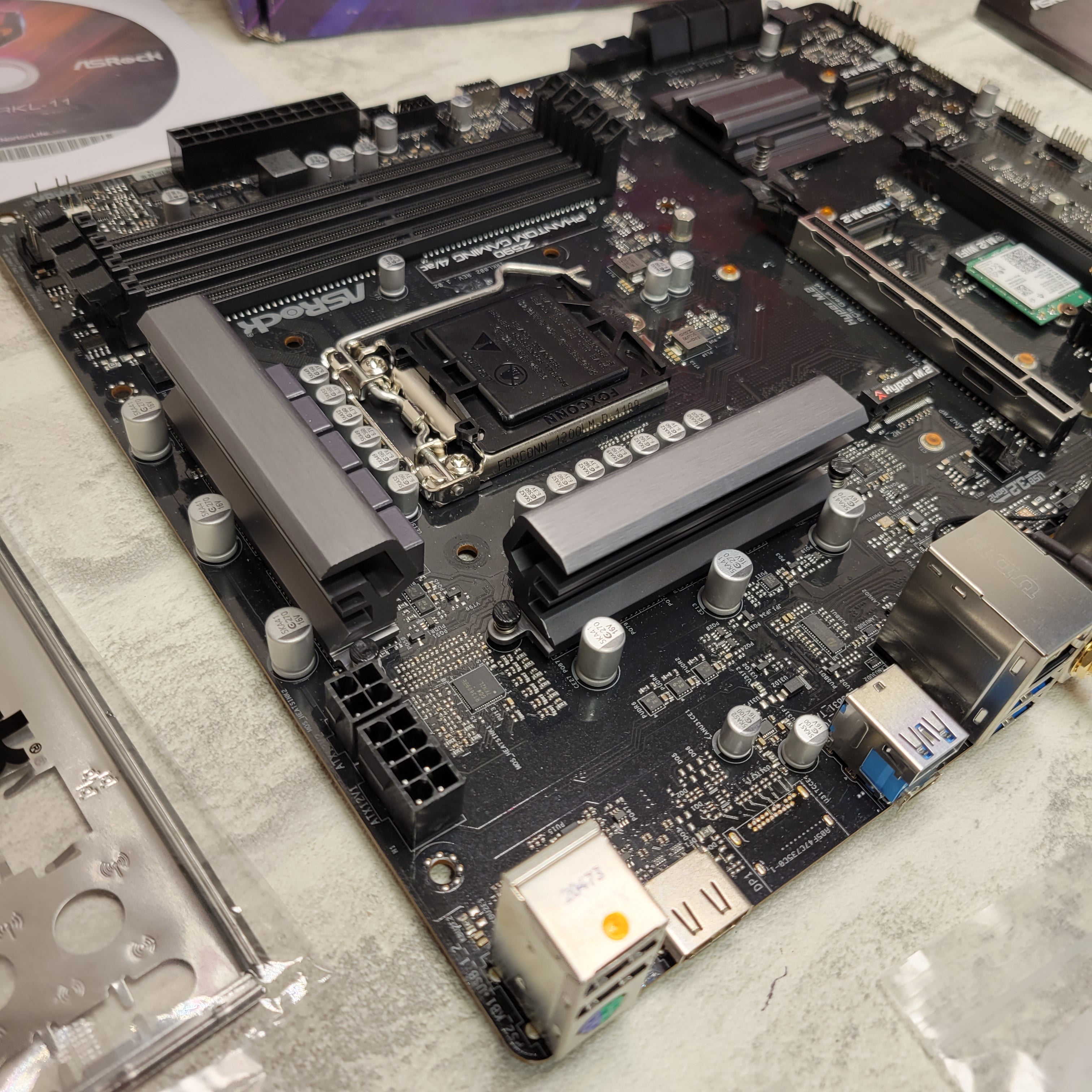 ASROCK Z590 Phantom Gaming 4/AC LGA1200/ Intel Z590 Motherboard (7607912661230)