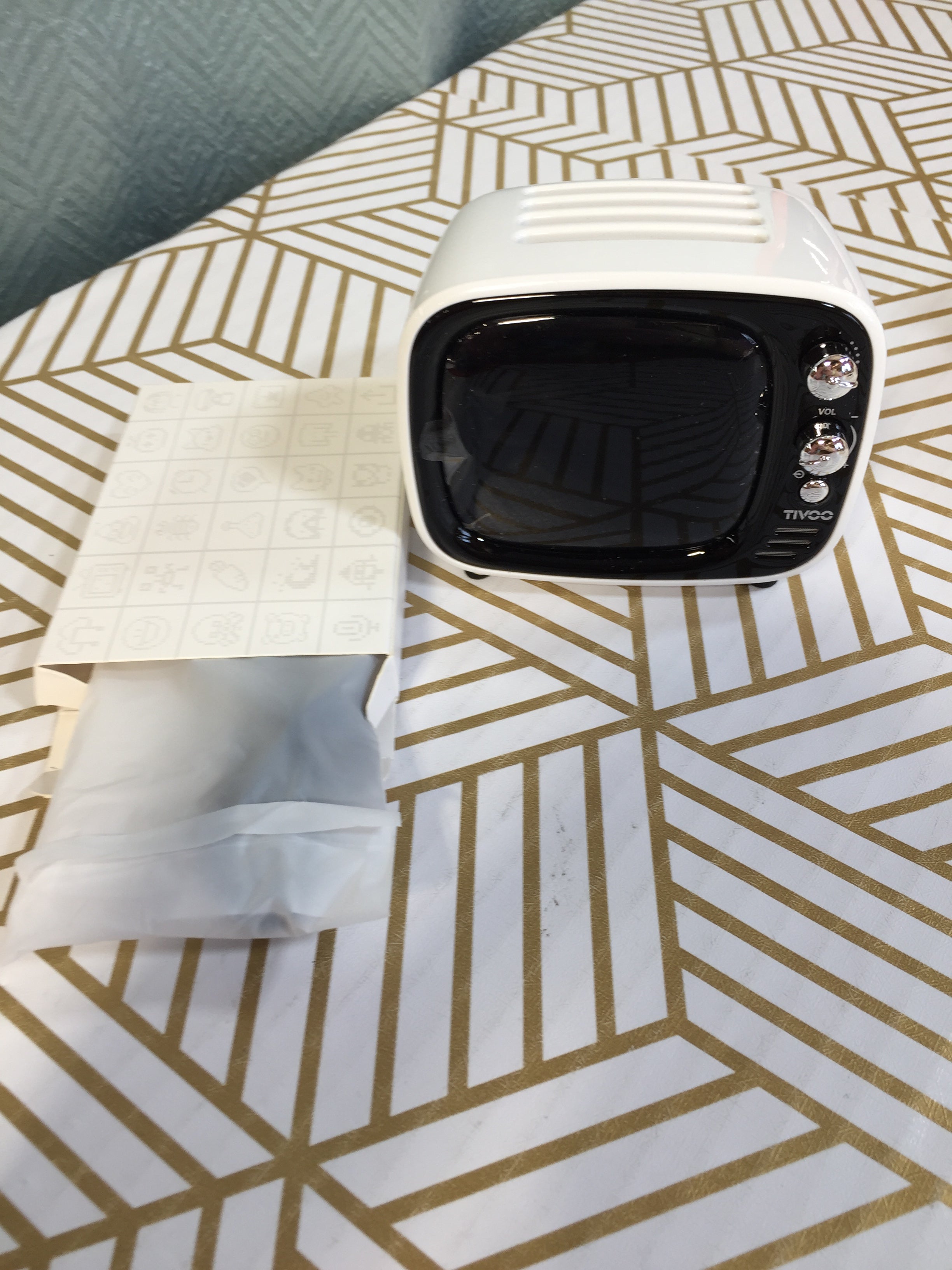 Tivoo Smart Pixel-Art Bluetooth Speaker (White) - OPEN BOX - *TESTED* (7688088387822)