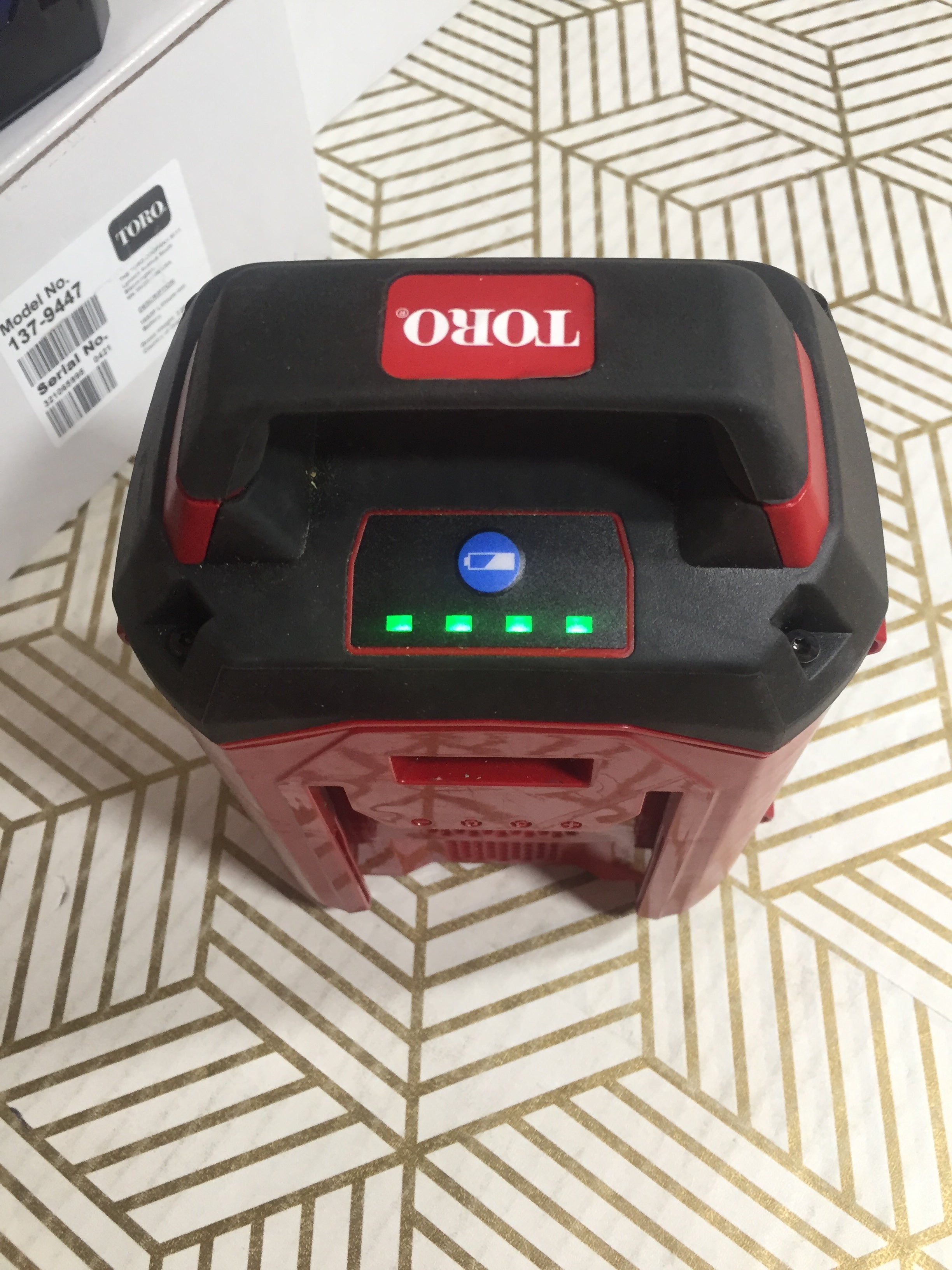 TORO Flex Force 60V 6.0Ah Battery Packs (2) & Charger 88660 *TESTED* (8100490608878)