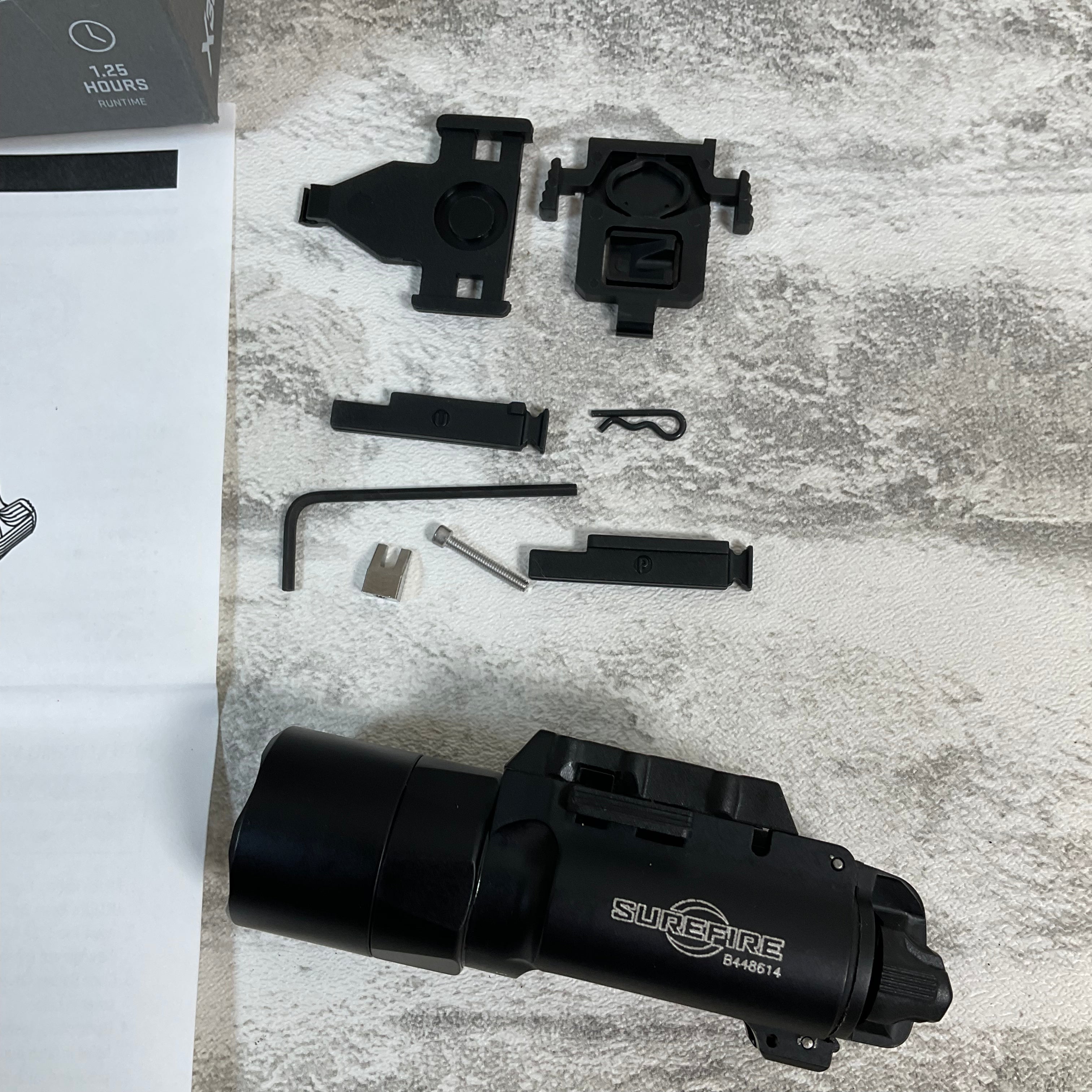 SureFire X300 Ultra High Ouput LED Weaponlight, Black (7516362113262)