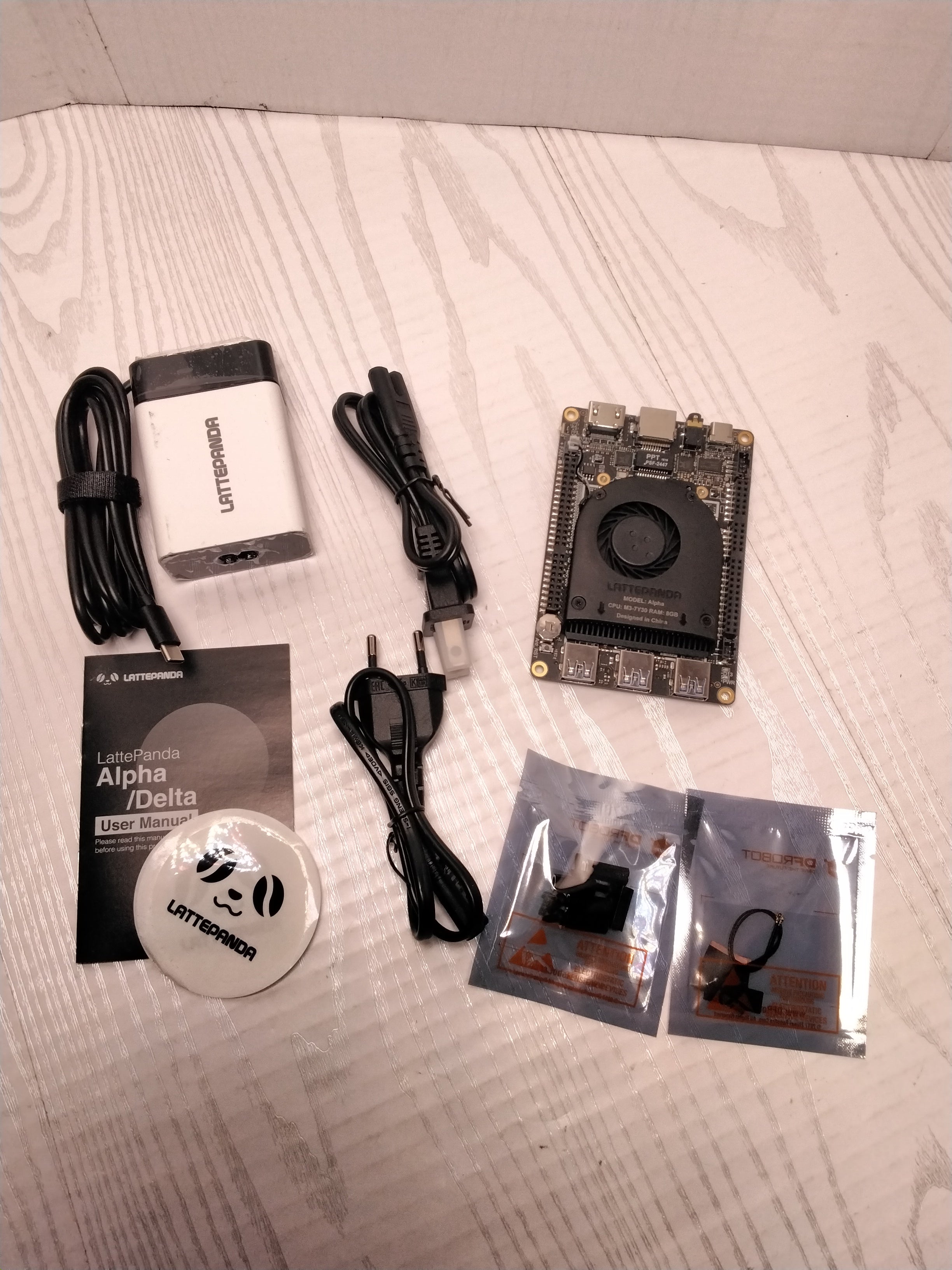 *FOR PARTS/UNTESTED* DFRobot Lattepanda Alpha 864S Nowin10 (DFR0546) (7856802103534)