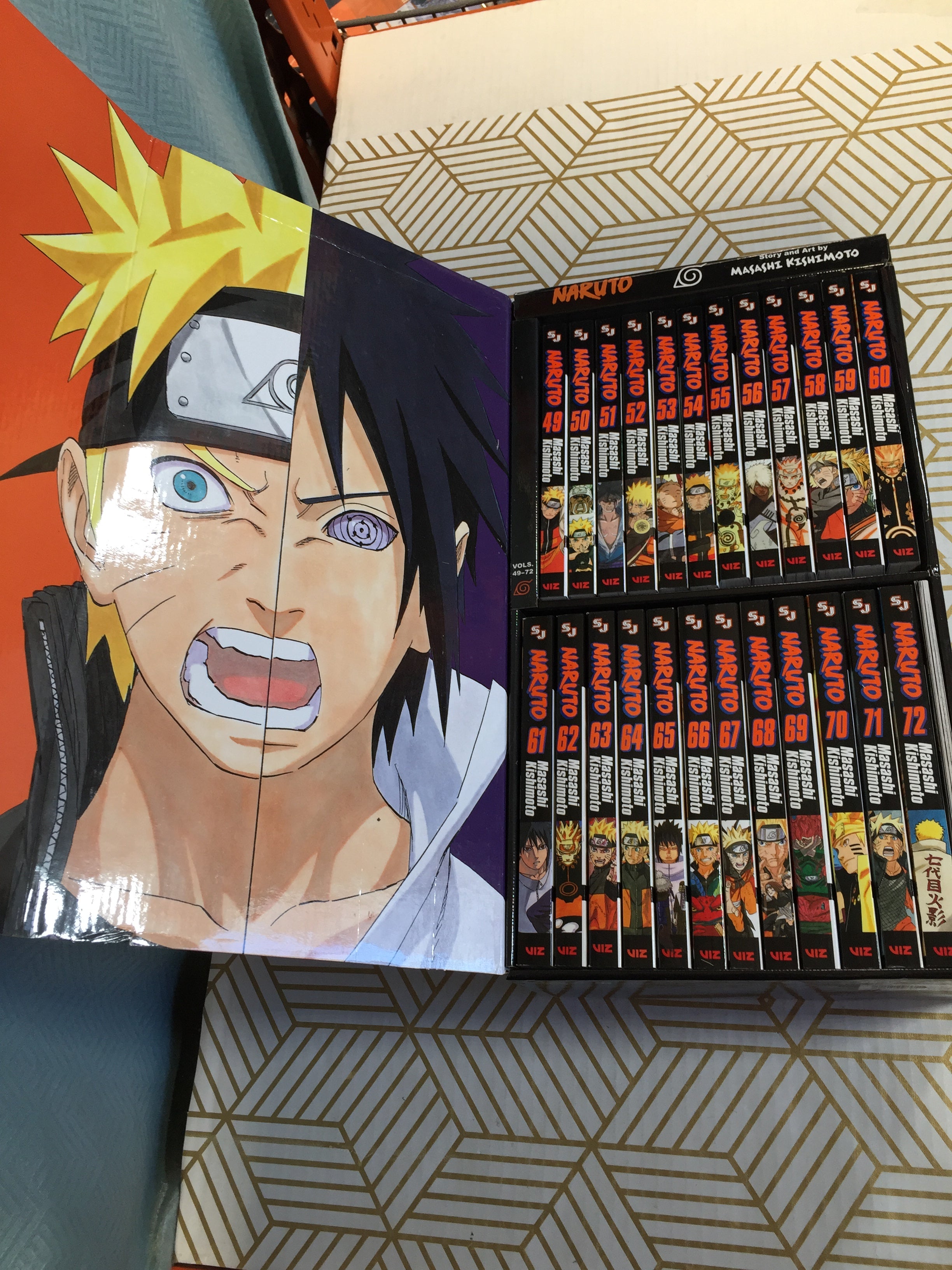 Naruto Graphic Novels Box Set 3: Volumes 49-72 with Premium