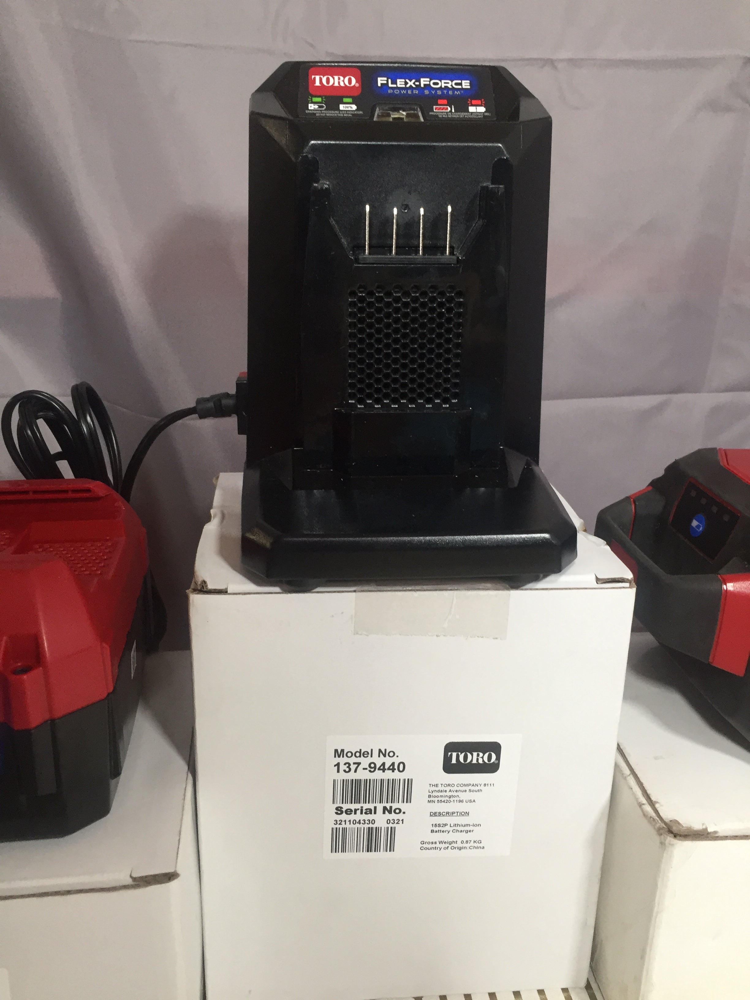 TORO Flex Force 60V 6.0Ah Battery Packs (2) & Charger 88660 *TESTED* (8100490608878)