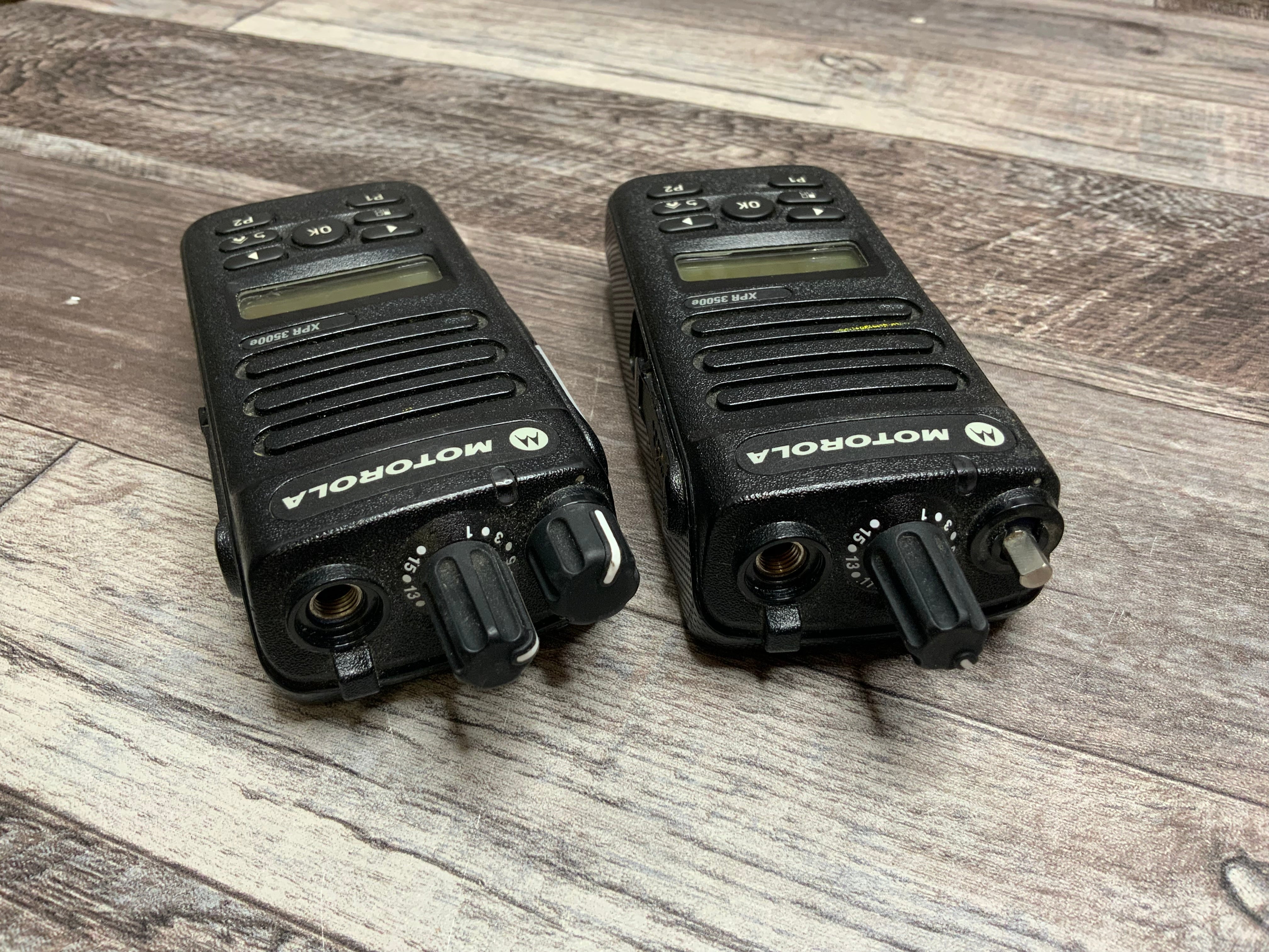 Motorola Handheld XPR 3500e Two-Way Radios **LOT OF 2** **FOR PARTS** (8081912758510)