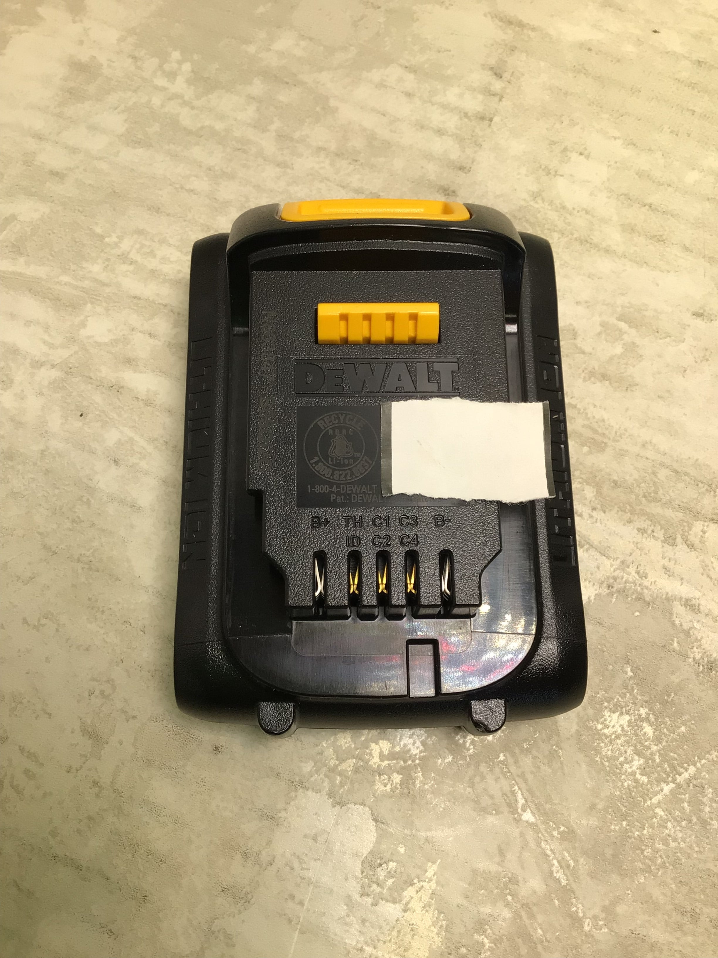 DEWALT 20V MAX Battery, Compact 1.5Ah (DCB201)2 pack (7752208613614)