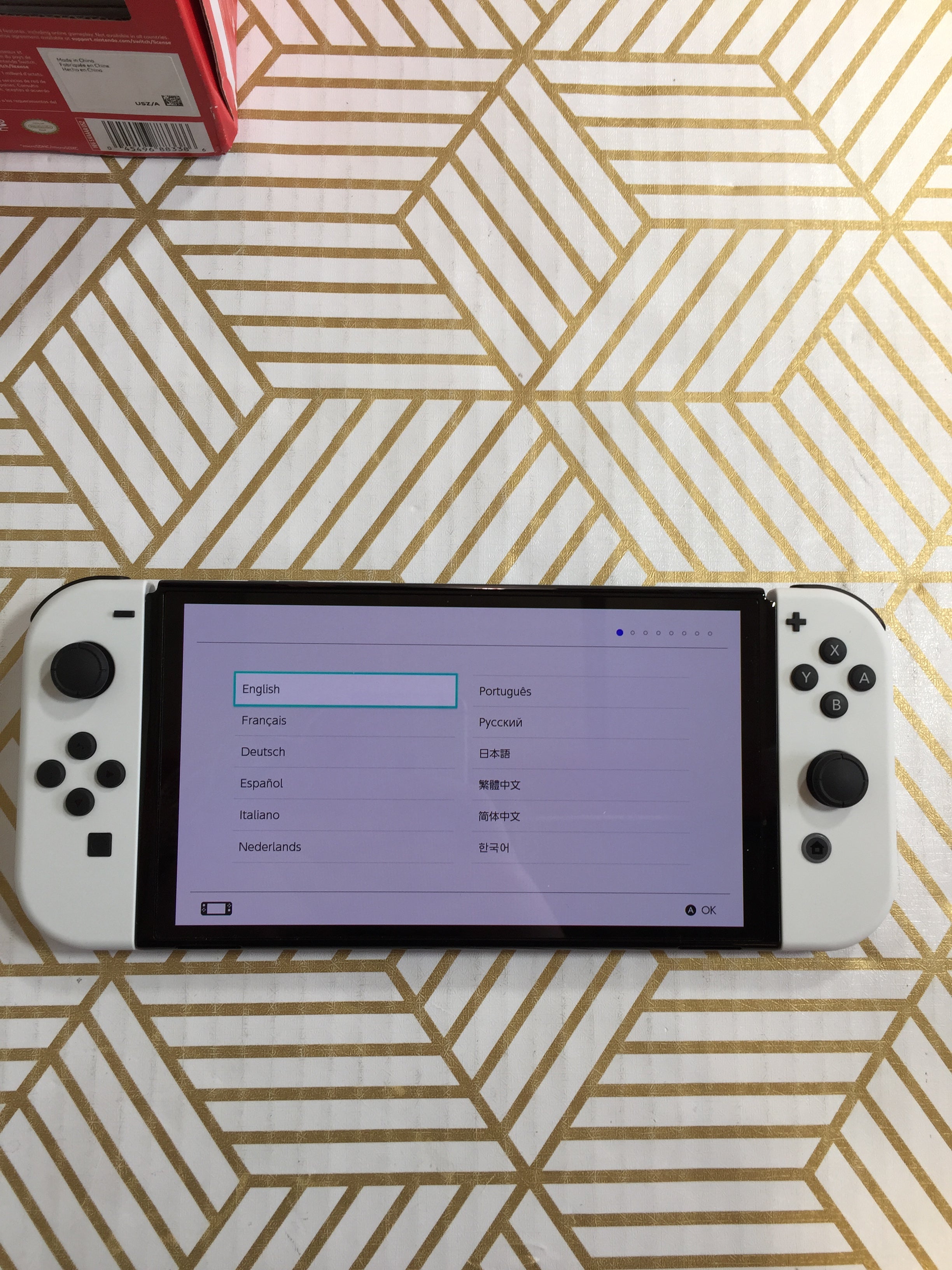 Nintendo Switch - OLED Model with White Joy-Con (7760601809134)