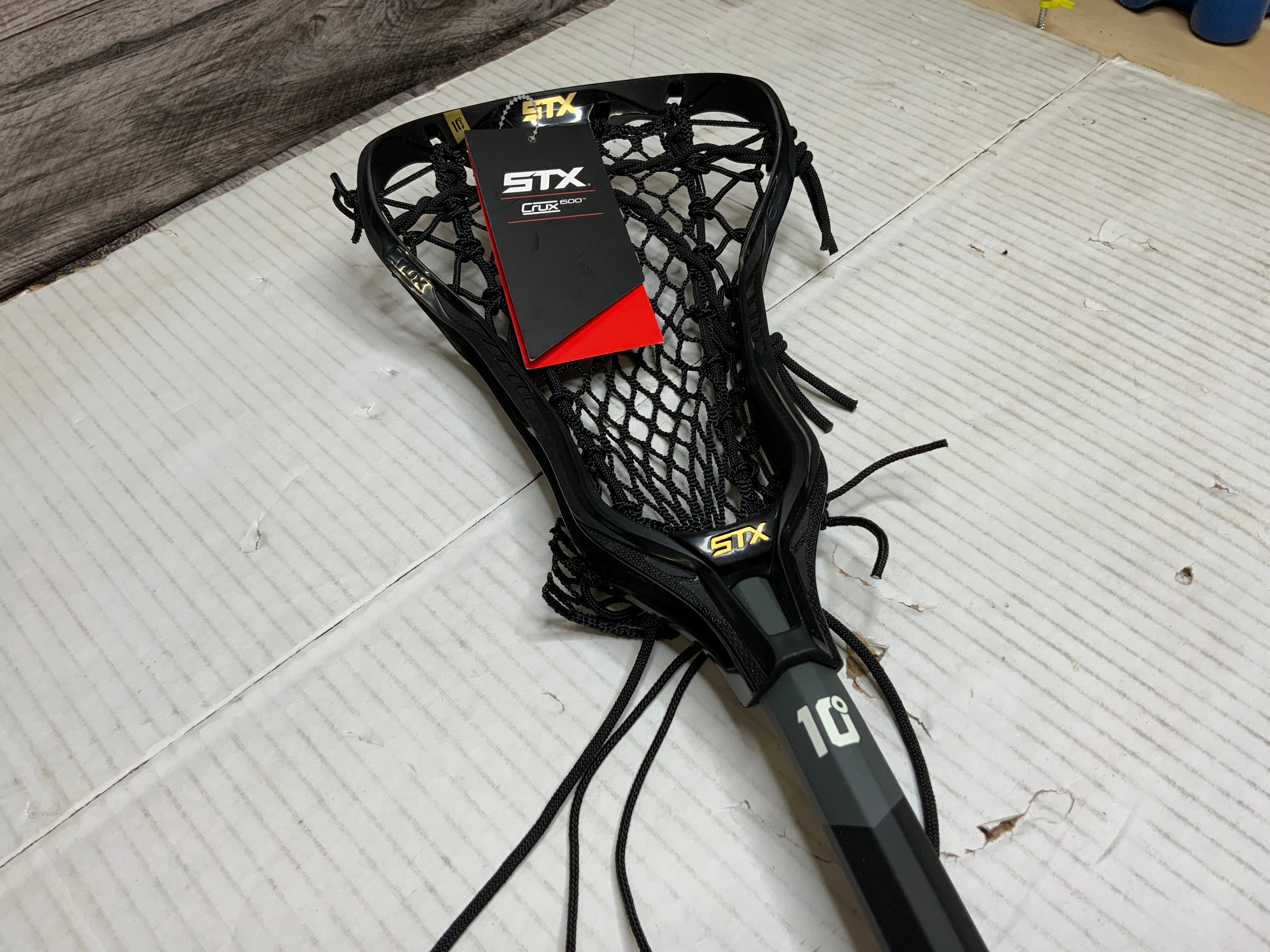 STX Lacrosse Crux 600 Complete Stick with Crux Mesh Pocket, Black (8095309168878)