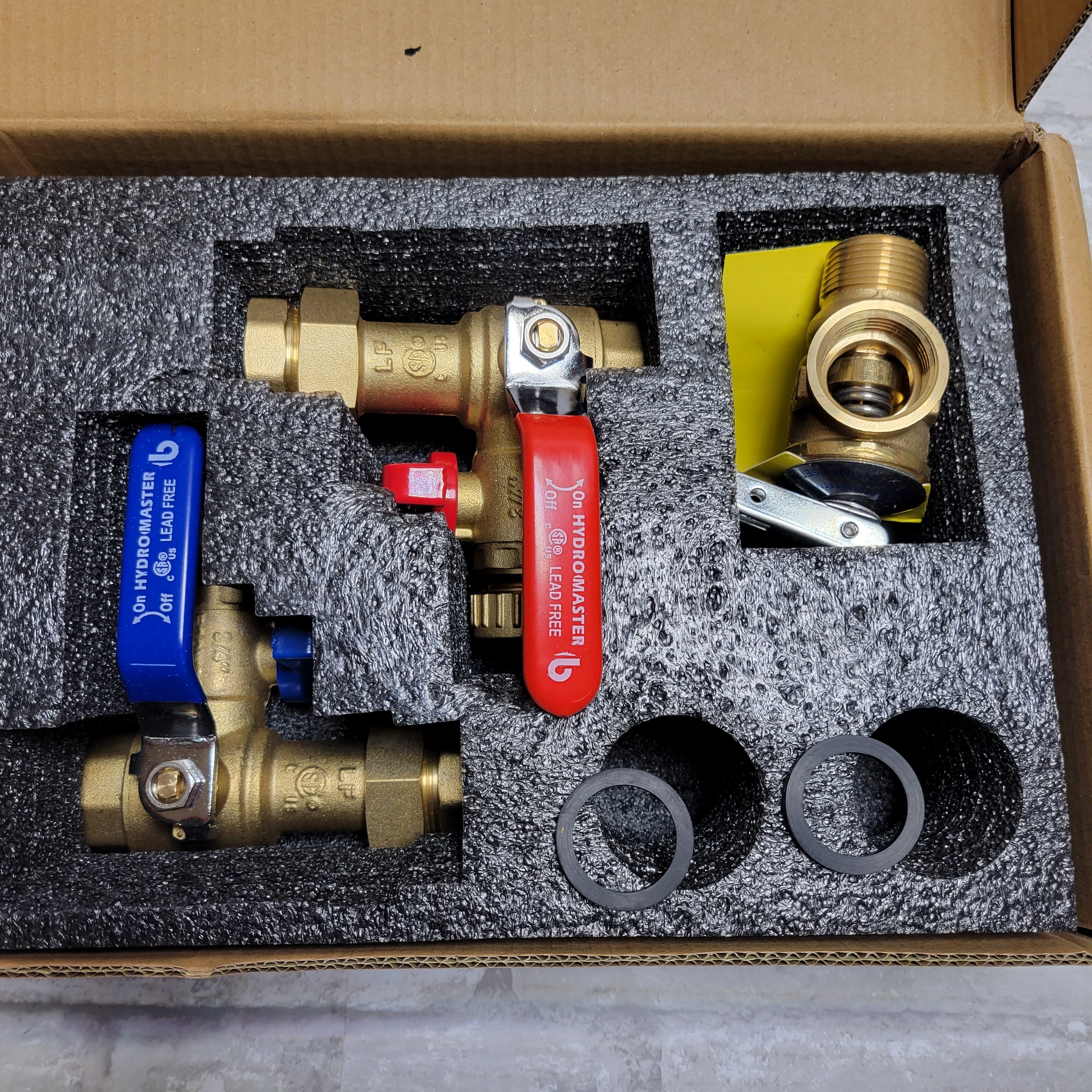 HYDRO MASTER Tankless Water Heater Service Valve Kit with Pressure Relief Valve (8041997959406)