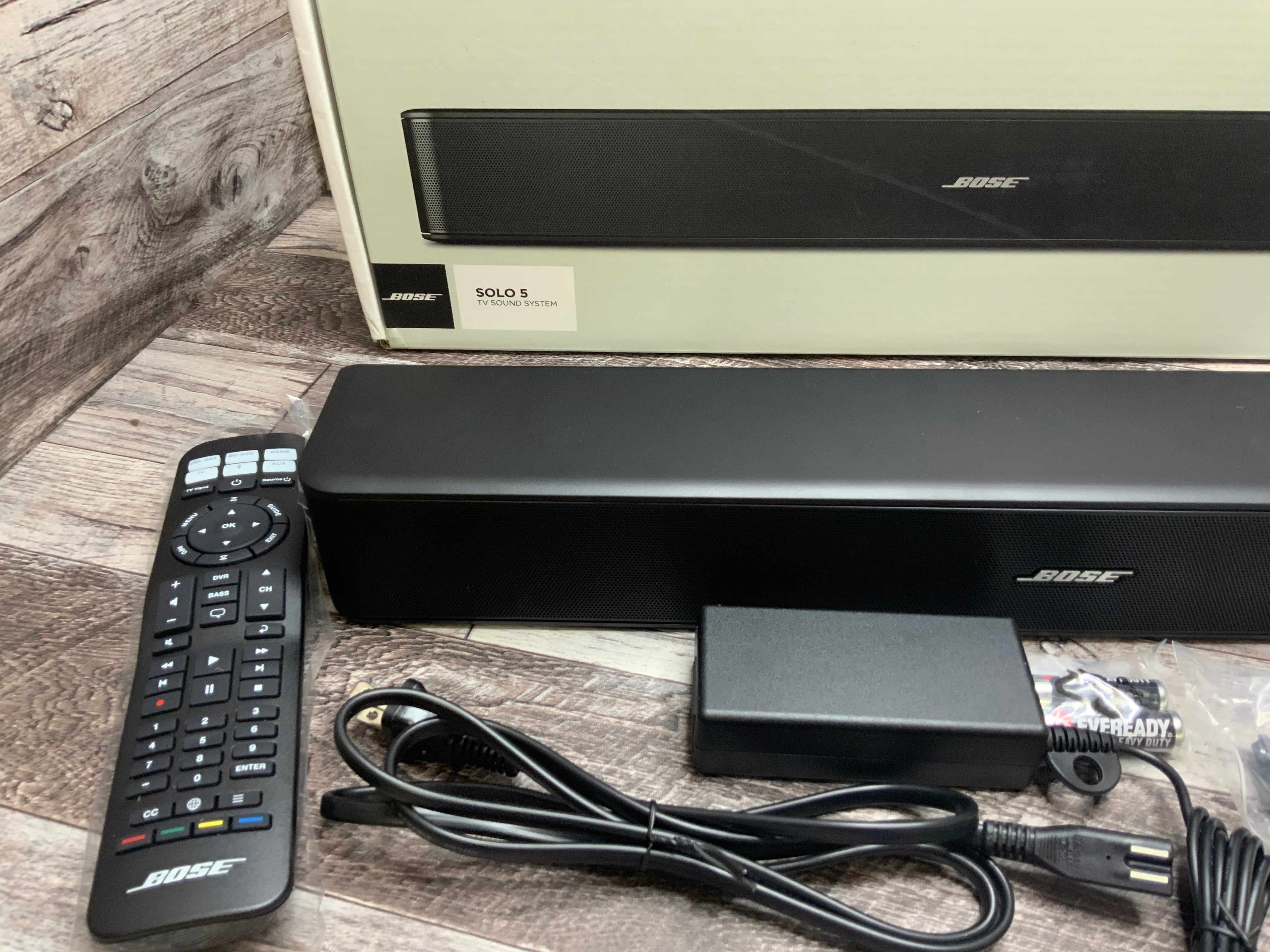 Bose Solo 5 TV Soundbar Sound System with Universal Remote Control, Black (8069591433454)
