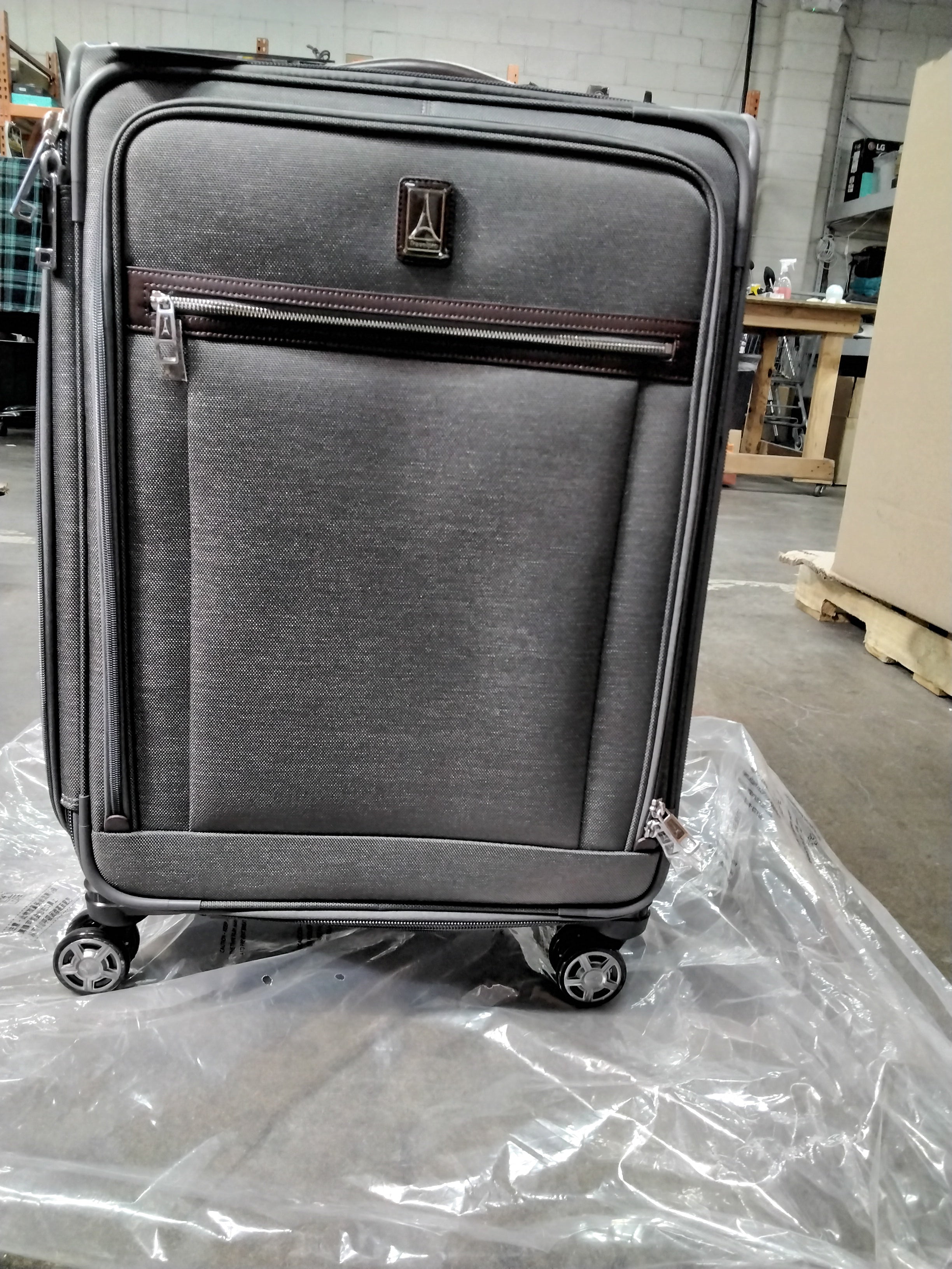 Travelpro Platinum Elite Softside Expandable Spinner Wheel Luggage, Grey, 25