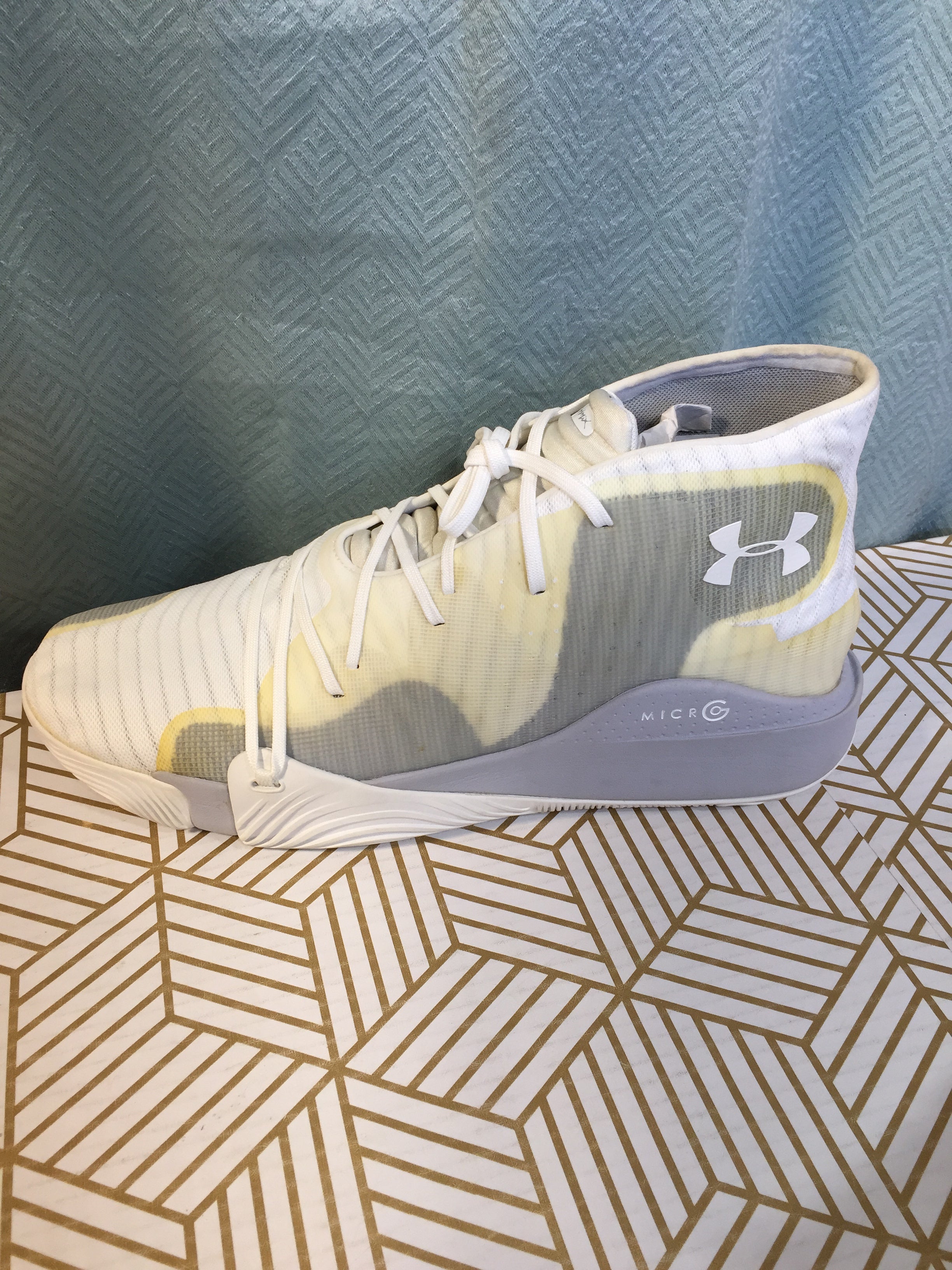 Under Armour Men's Spawn Mid Basketball Shoe Size 20 (7760502587630)