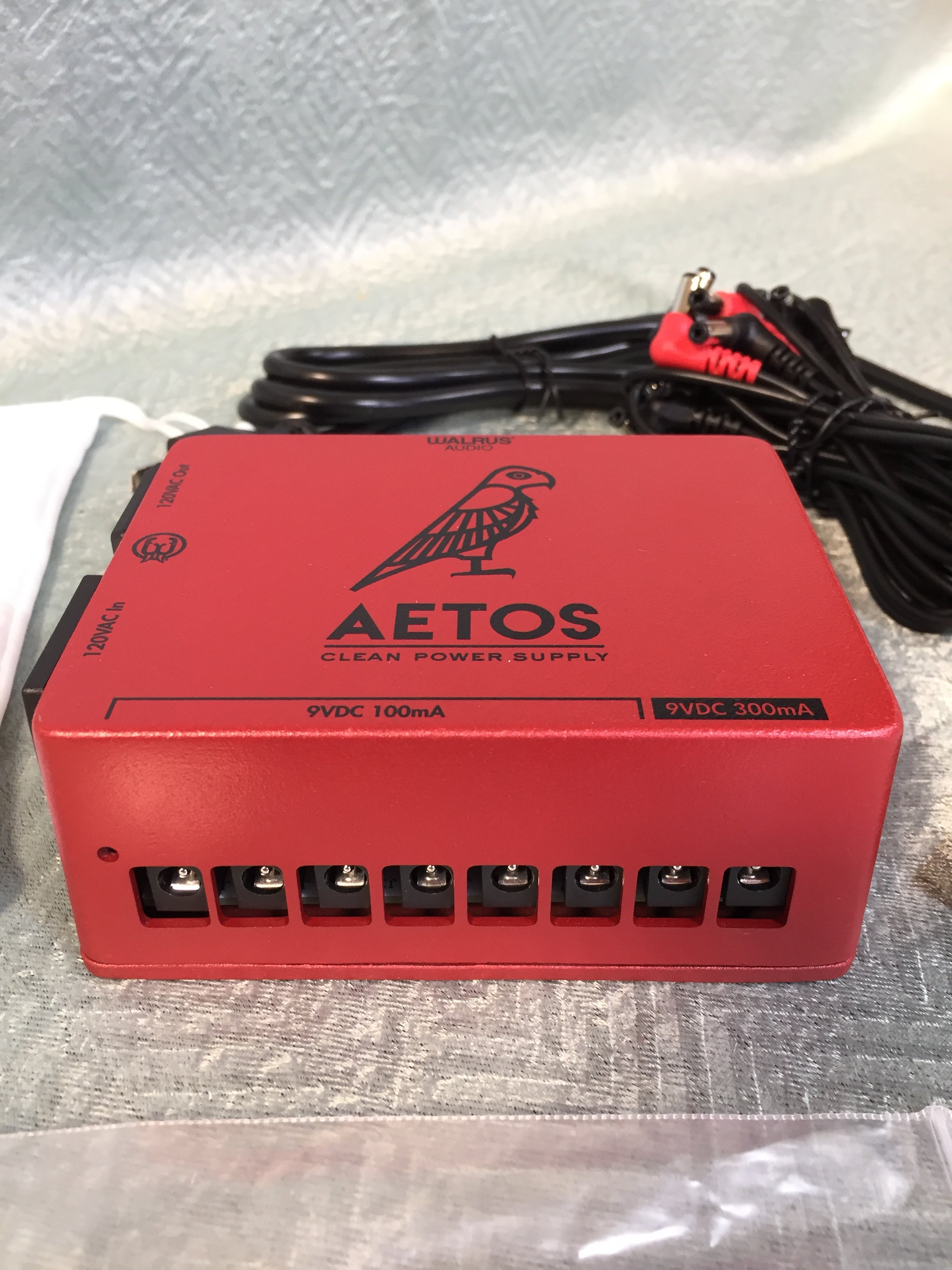 Walrus Audio Aetos 8 Output 120 Volt Power Supply, Limited Edition Red (7516423061742)