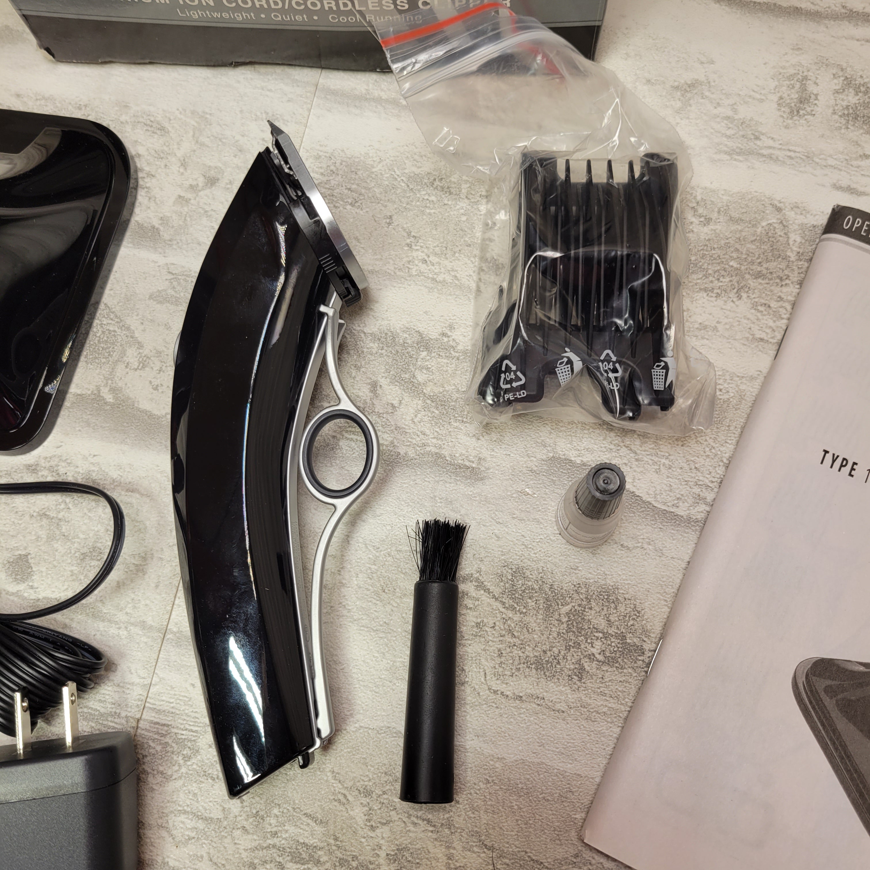 Wahl Professional Animal Motion Pet Corded/Cordless Clipper Kit (7704130289902)