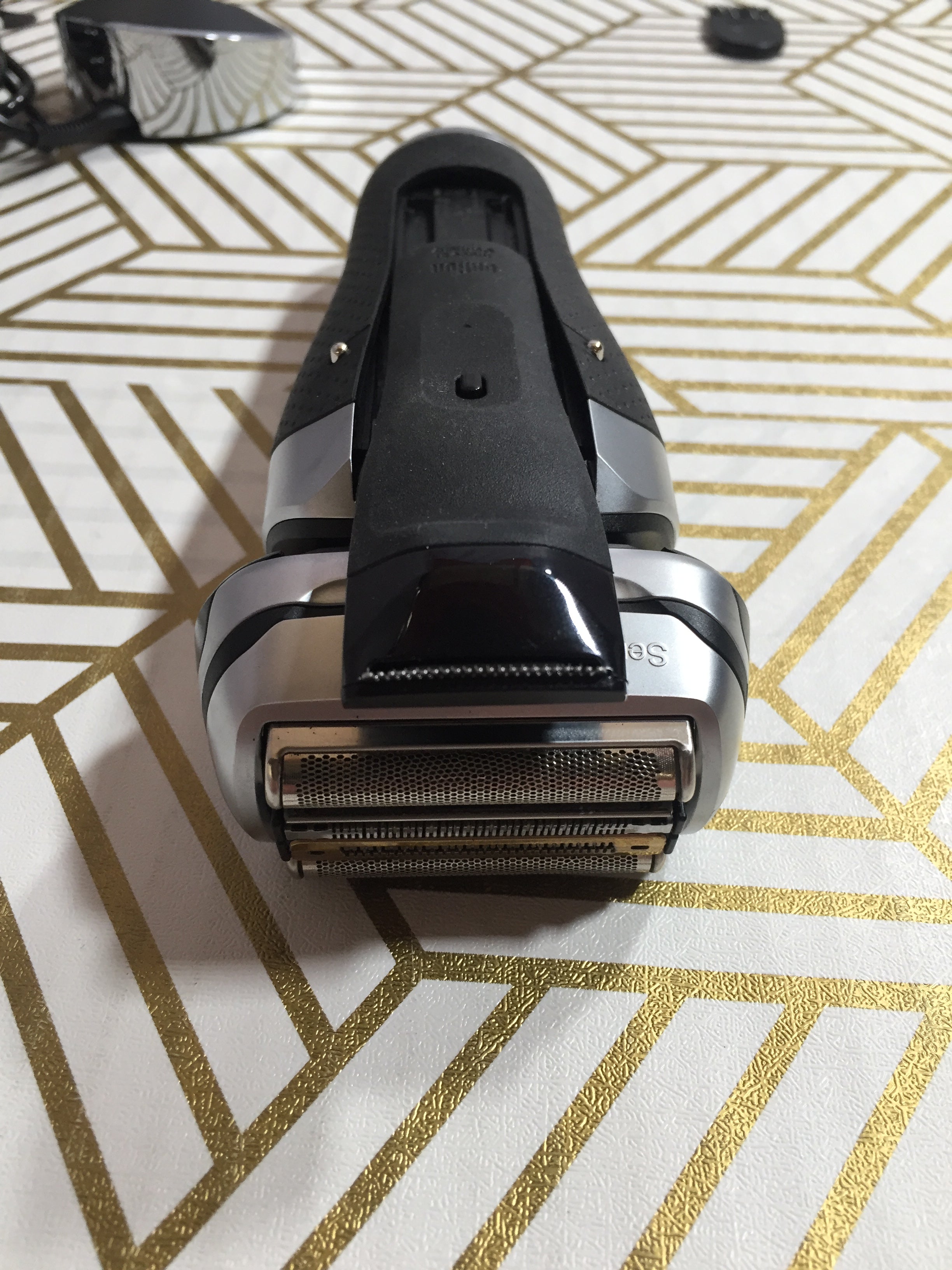 Braun Electric Razor for Men, Waterproof Foil Shaver, Series 9 9330s, Wet & Dry (8038525141230)