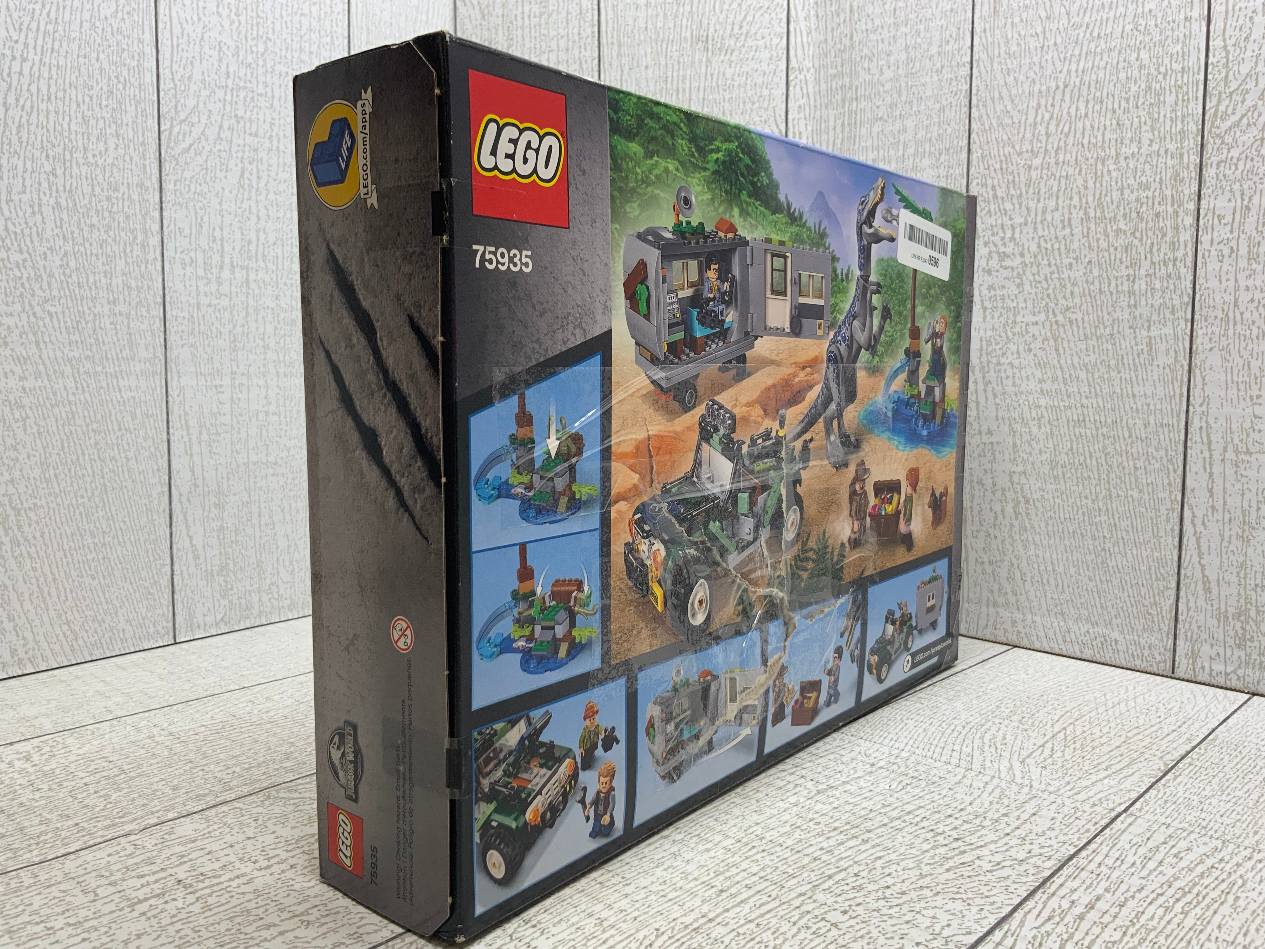LEGO Jurassic World Baryonyx Face Off: The Treasure Hunt 75935 Building Kit (8037721637102)