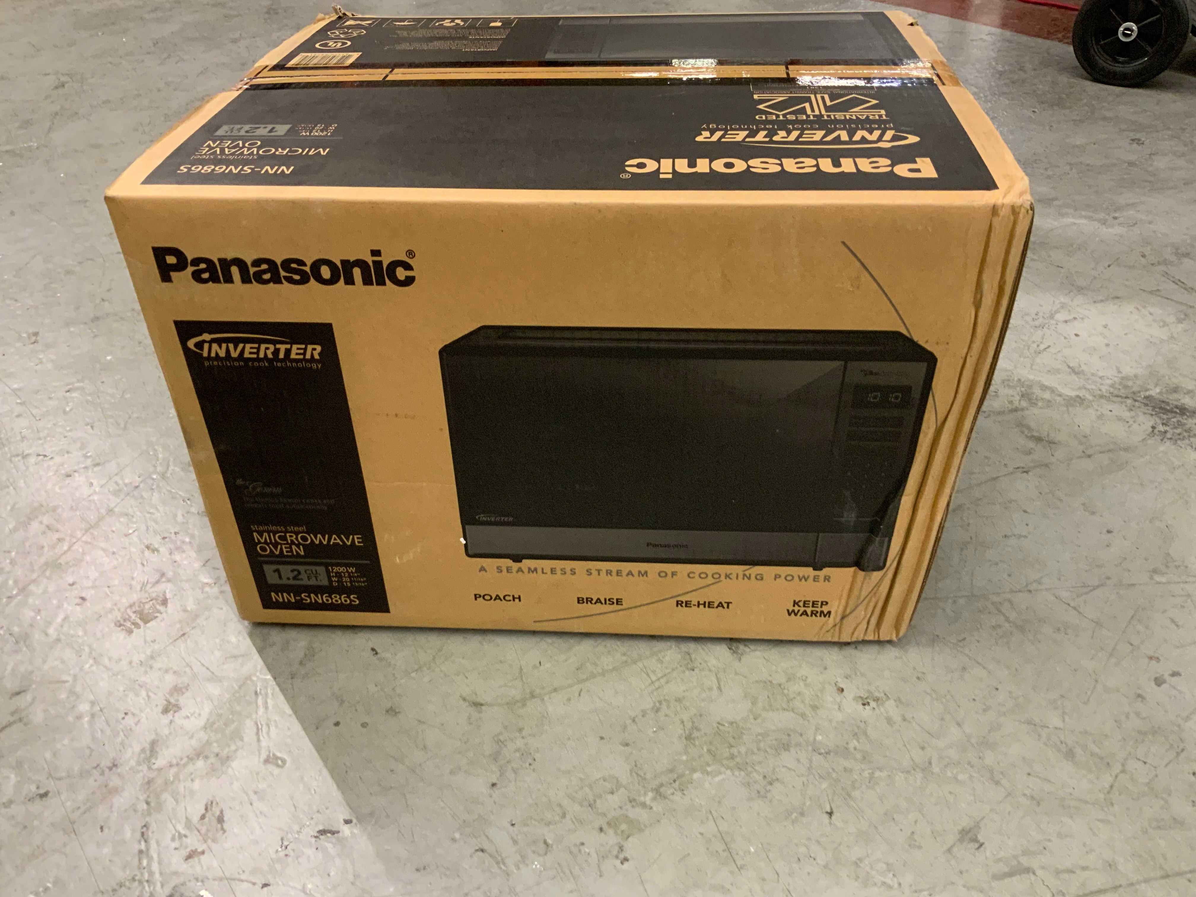 Panasonic NNSN686S 1.2 Cubic Foot 1200W Stainless Steel Countertop