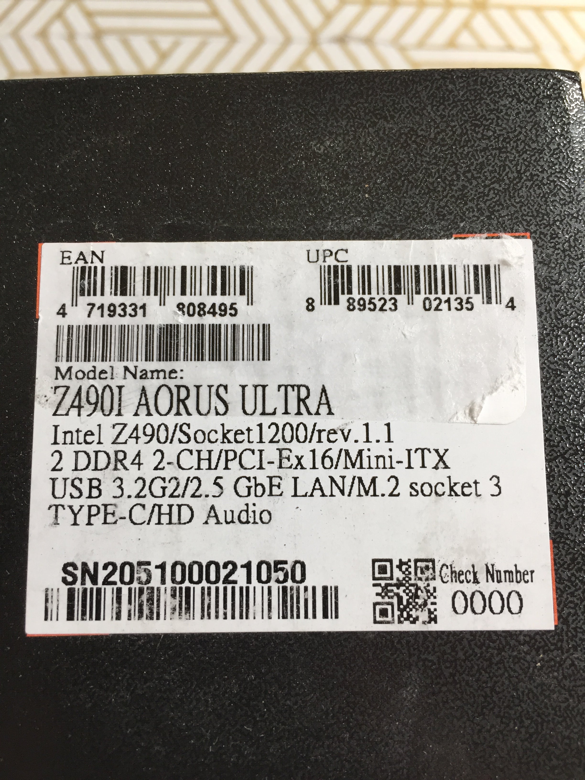 *PARTS ONLY* GIGABYTE Z490I AORUS Ultra Gaming Motherboard *BENT PINS* (7943822442734)