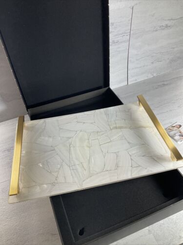 RARE Amazing Kendra Scott Mother of Pearl Tray (6922748985527)