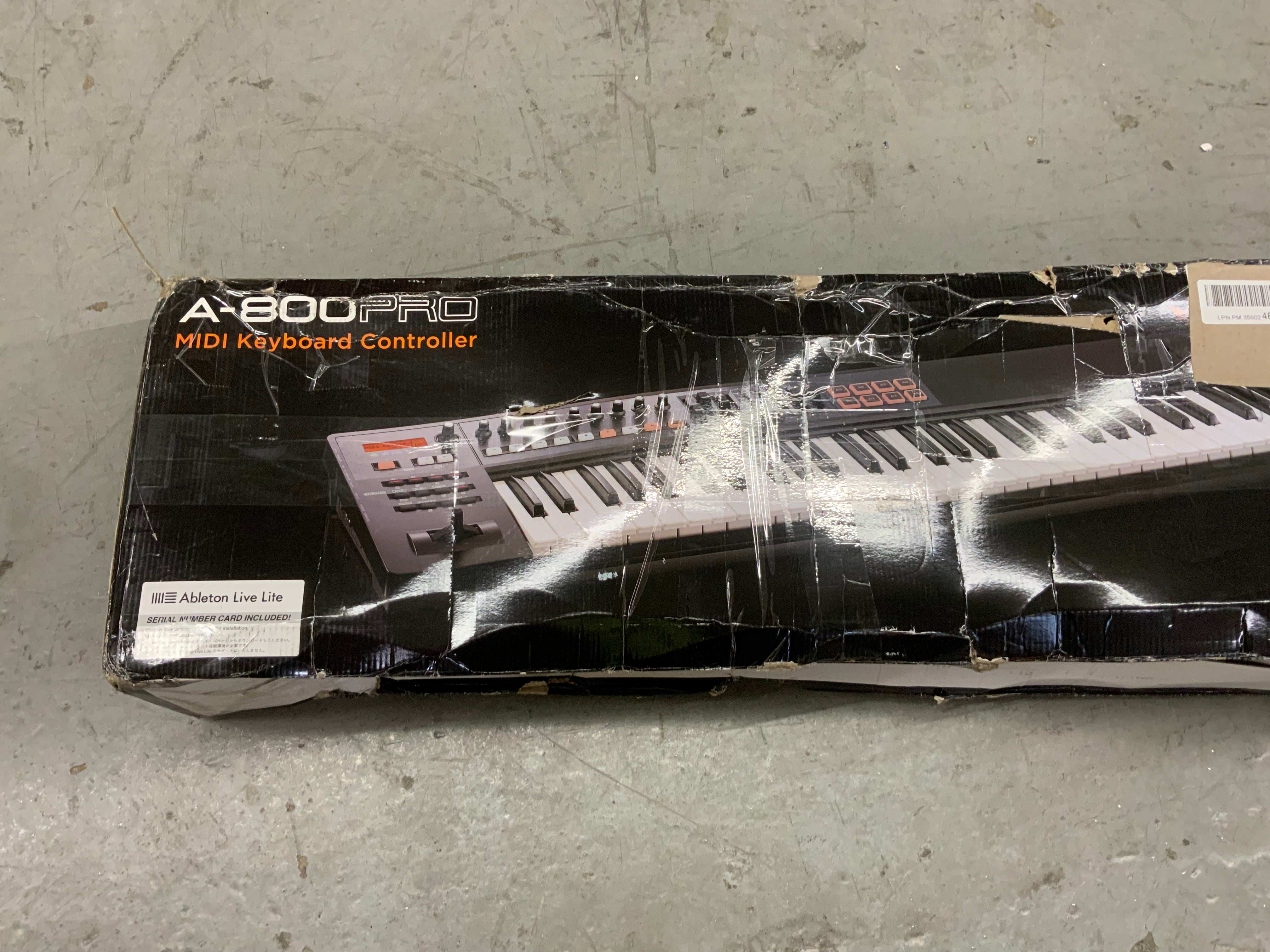 Roland A-800PRO-R 61-key MIDI Keyboard Controller, Black *FOR PARTS* (8180021362926)