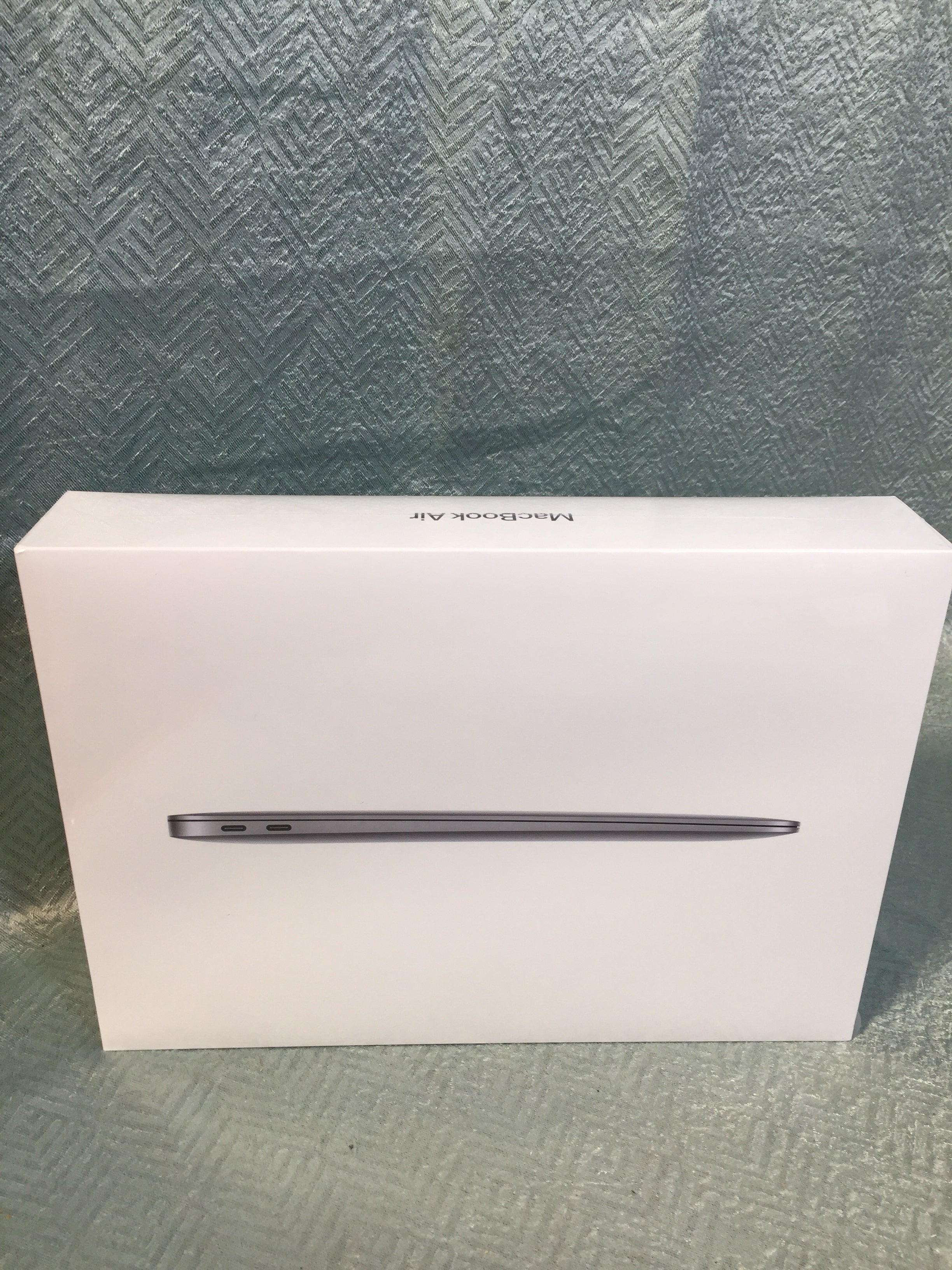 2020 Apple MacBook Air Laptop: Apple M1 Chip 13