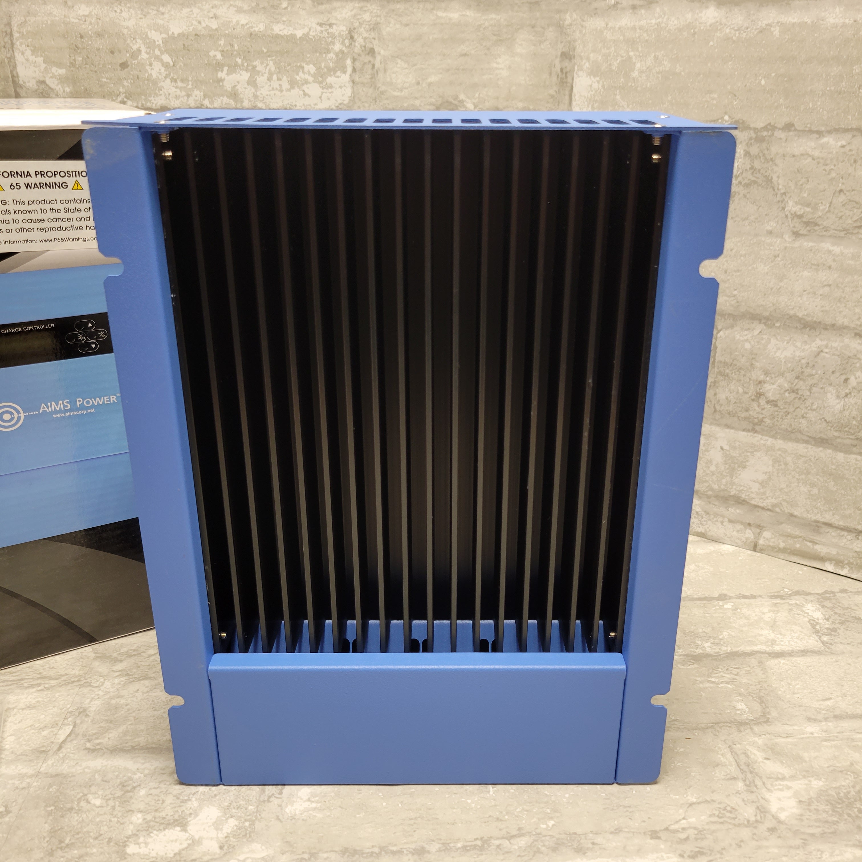 AIMS Power SCC40AMPPT 40 AMP Solar Charge Controller with MPPT Technology (8069388959982)