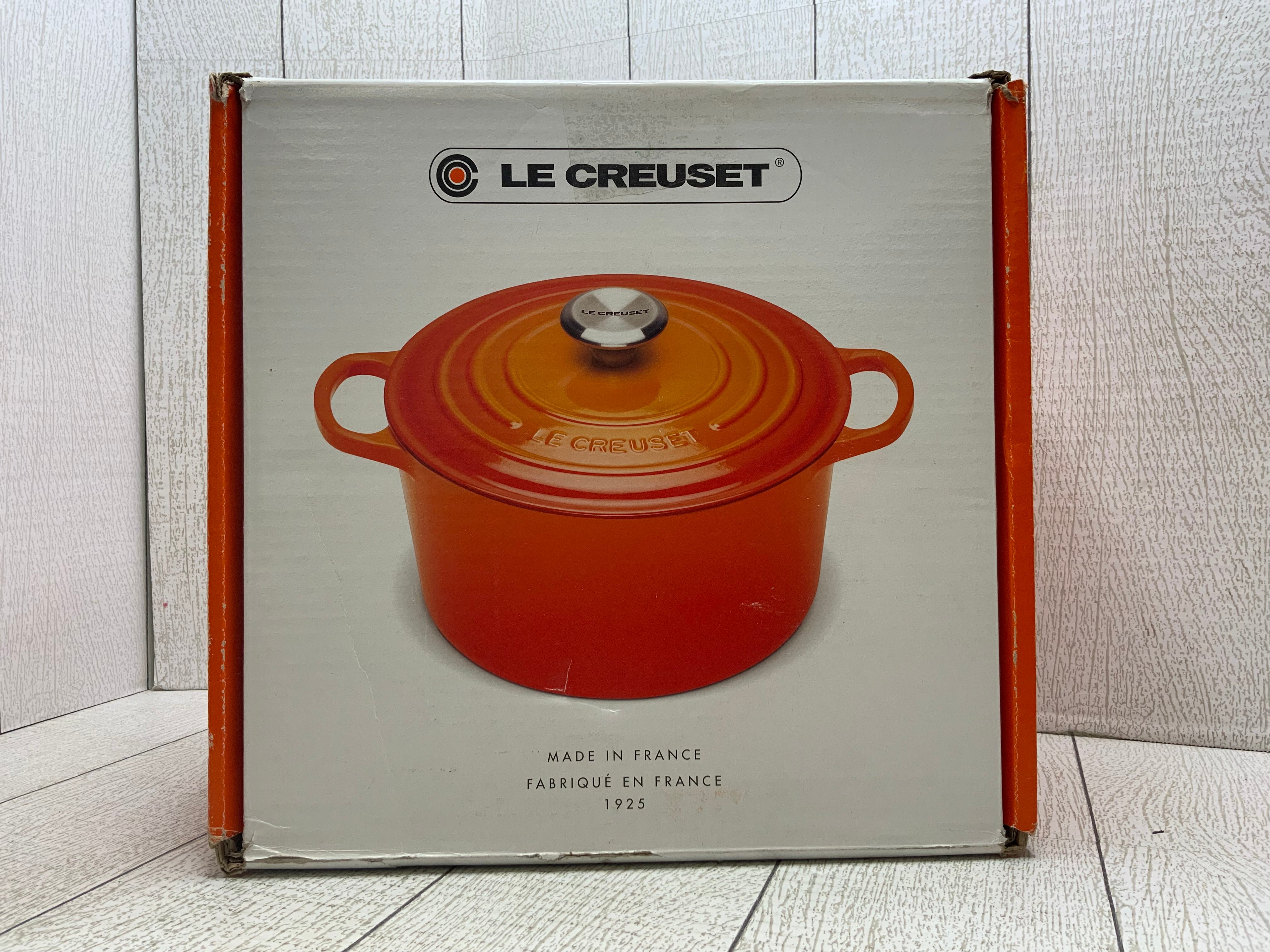 Le Creuset Enameled Cast Iron Signature Deep Round Oven, 5.25qt., White (8038472384750)