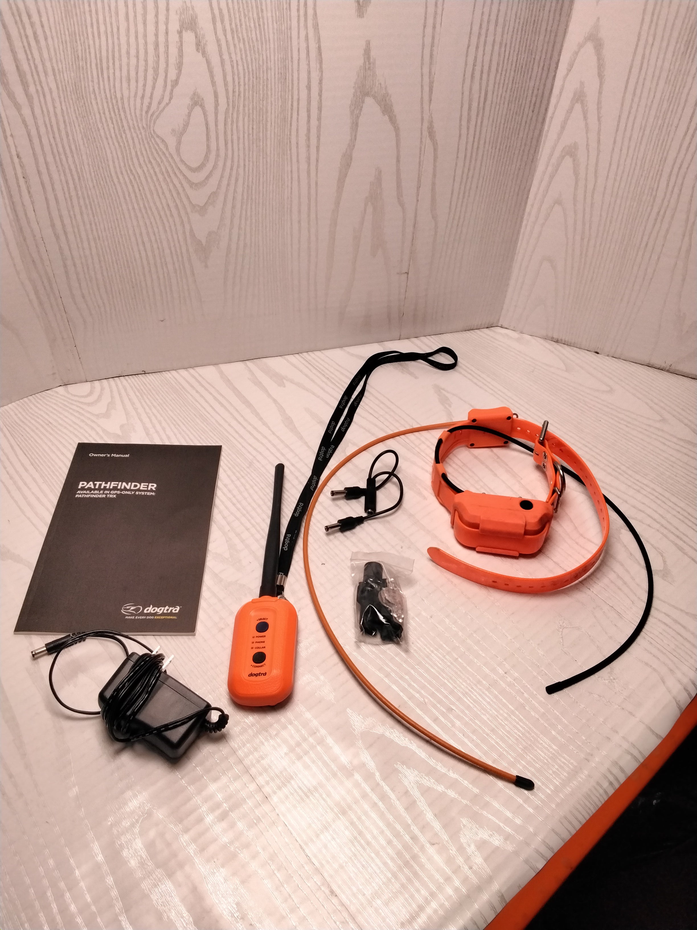 *FOR PARTS, DOES POWER ON* Dogtra Pathfinder Track & Train - GV Edition (7884784468206)