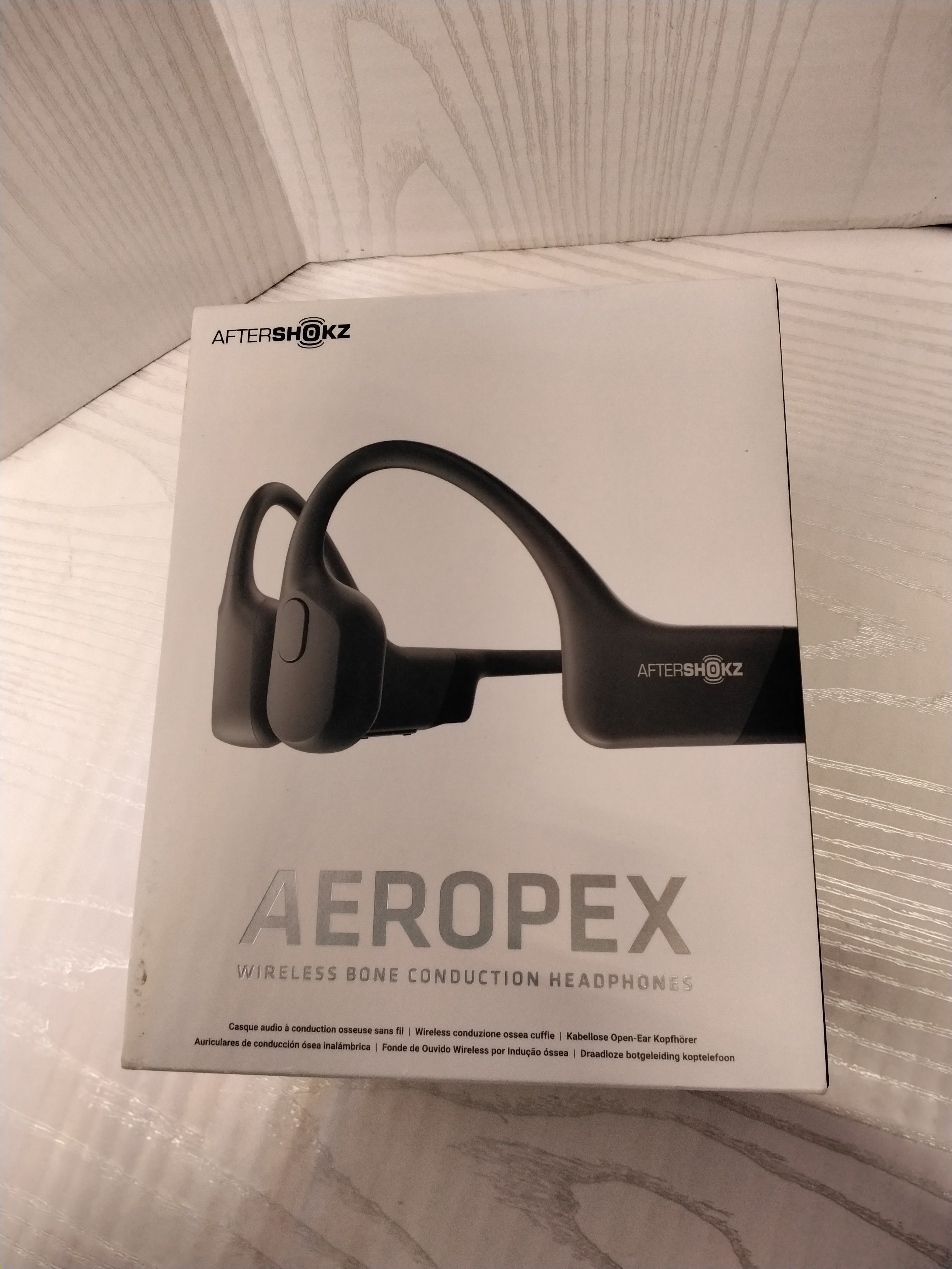 AfterShokz Aeropex - Open-Ear Bluetooth Bone Conduction Sport Headphones, Black (7760500687086)