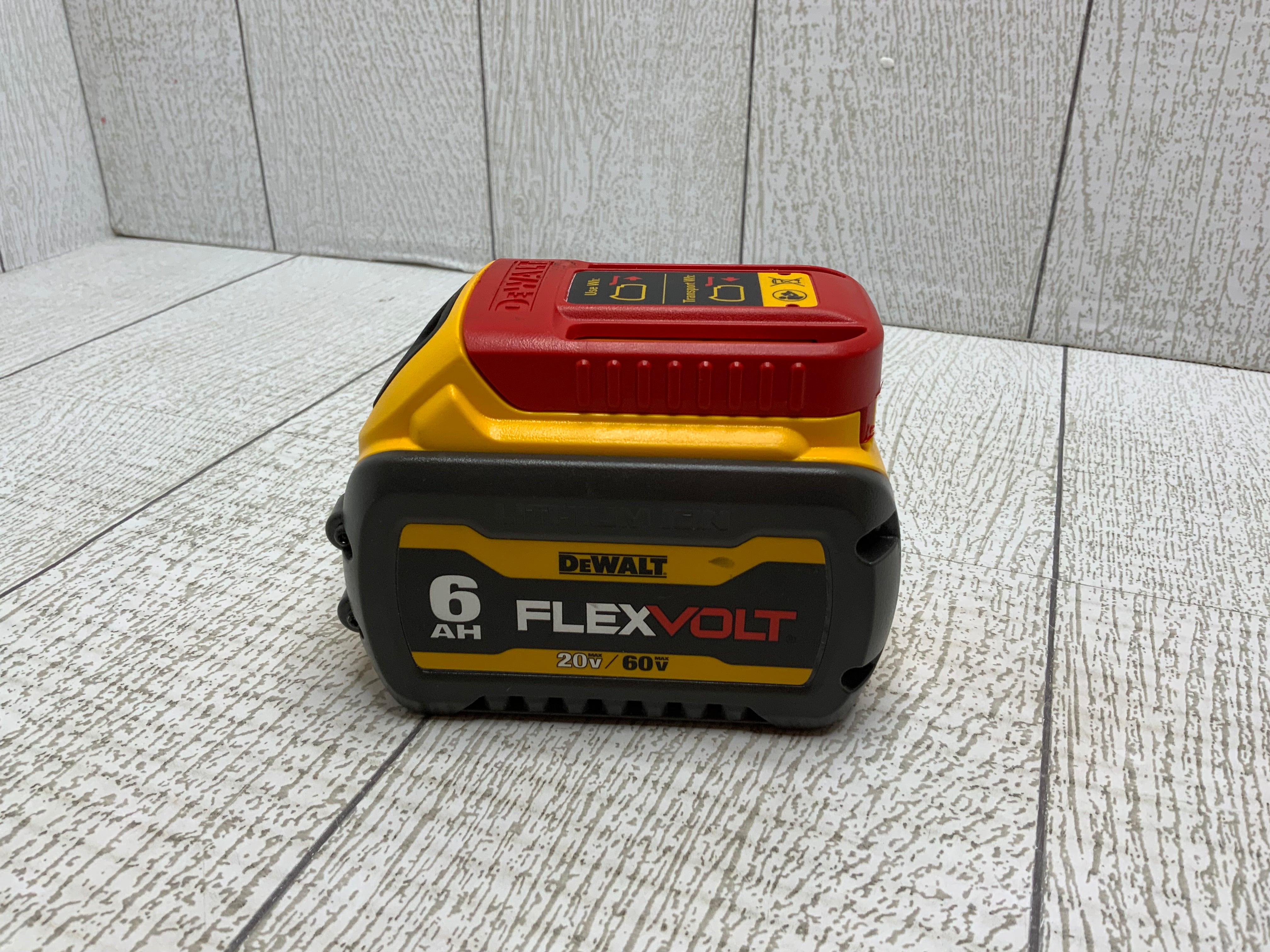 DEWALT FLEXVOLT 20V/60V MAX* Battery, 6.0-Ah (DCB606) **FOR PARTS** (8059242873070)