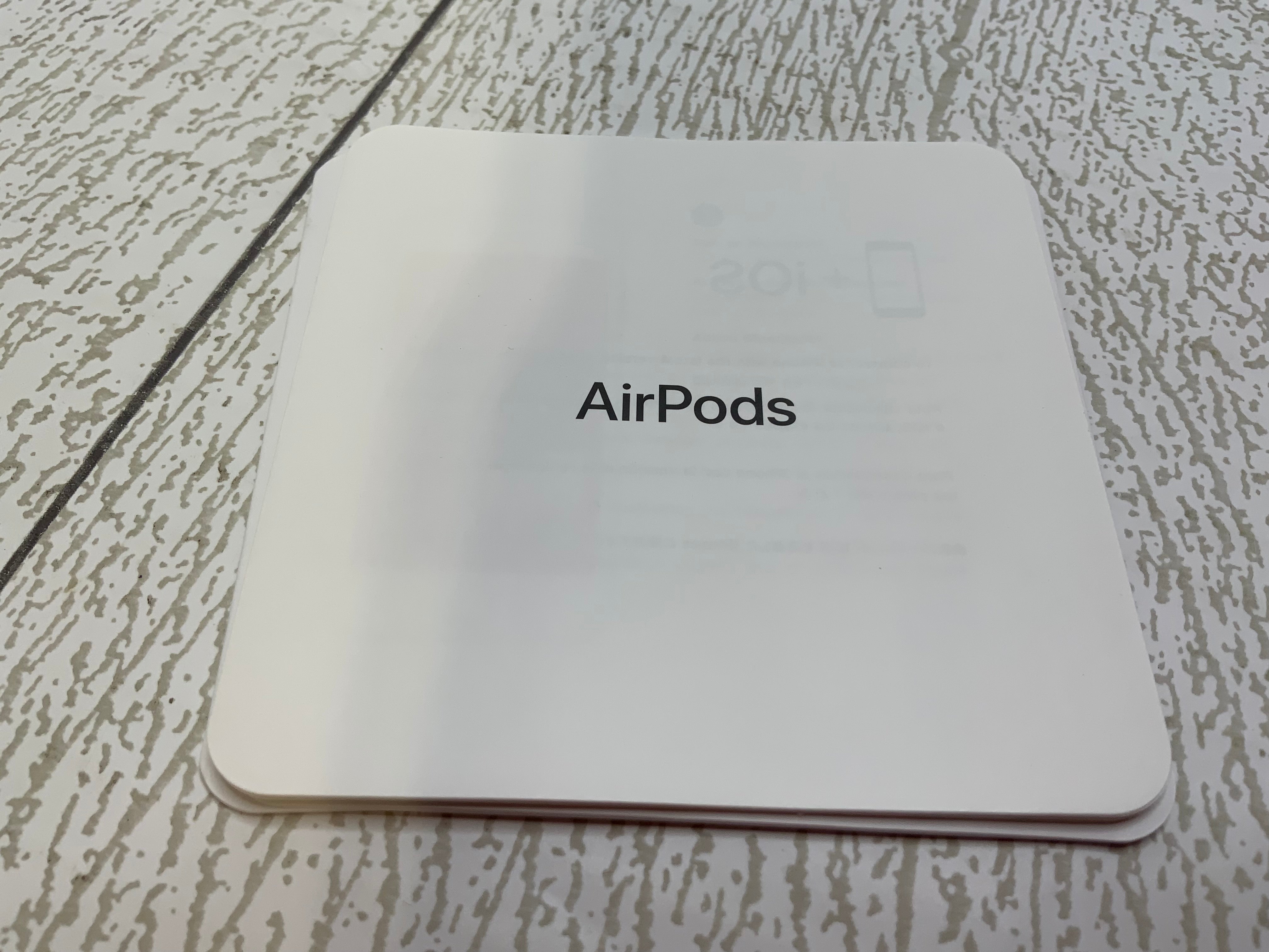 Apple AirPods with Wireless Charging Case (7923801686254)