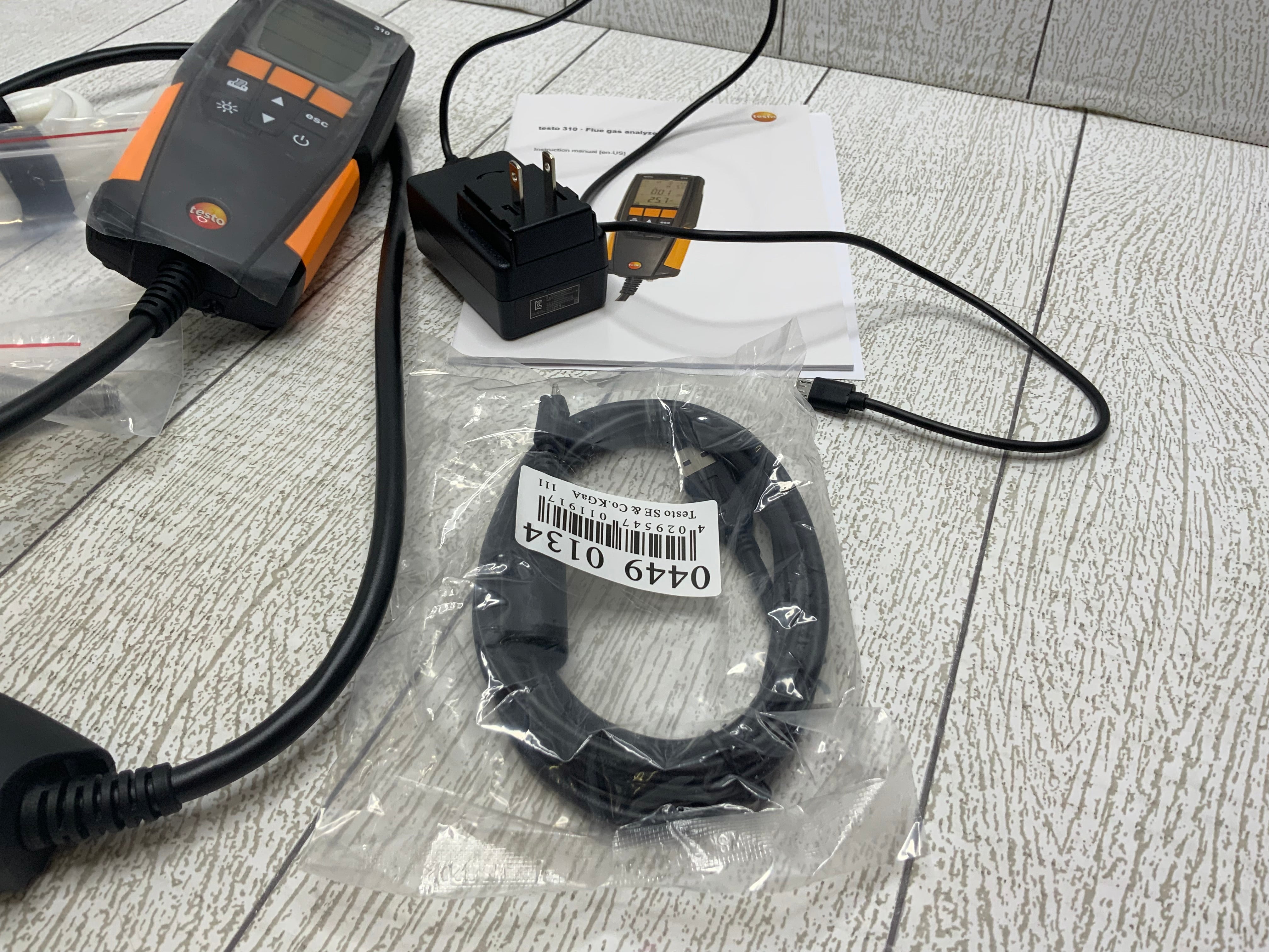 testo 300 I Residential and Commercial Combustion Analyzer Kit (8038433030382)