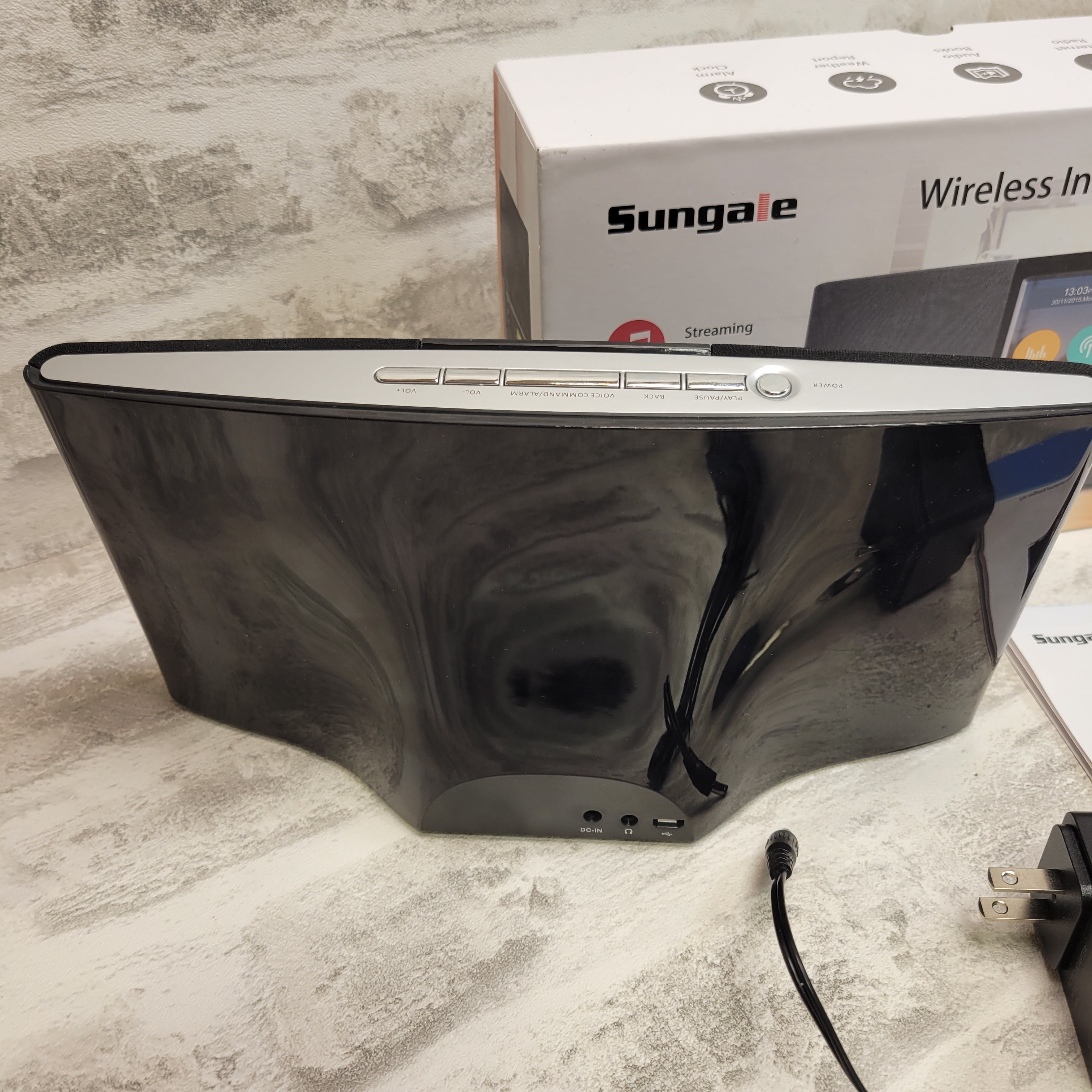 Sungale 2nd Gen WiFi Internet Radio 4.3