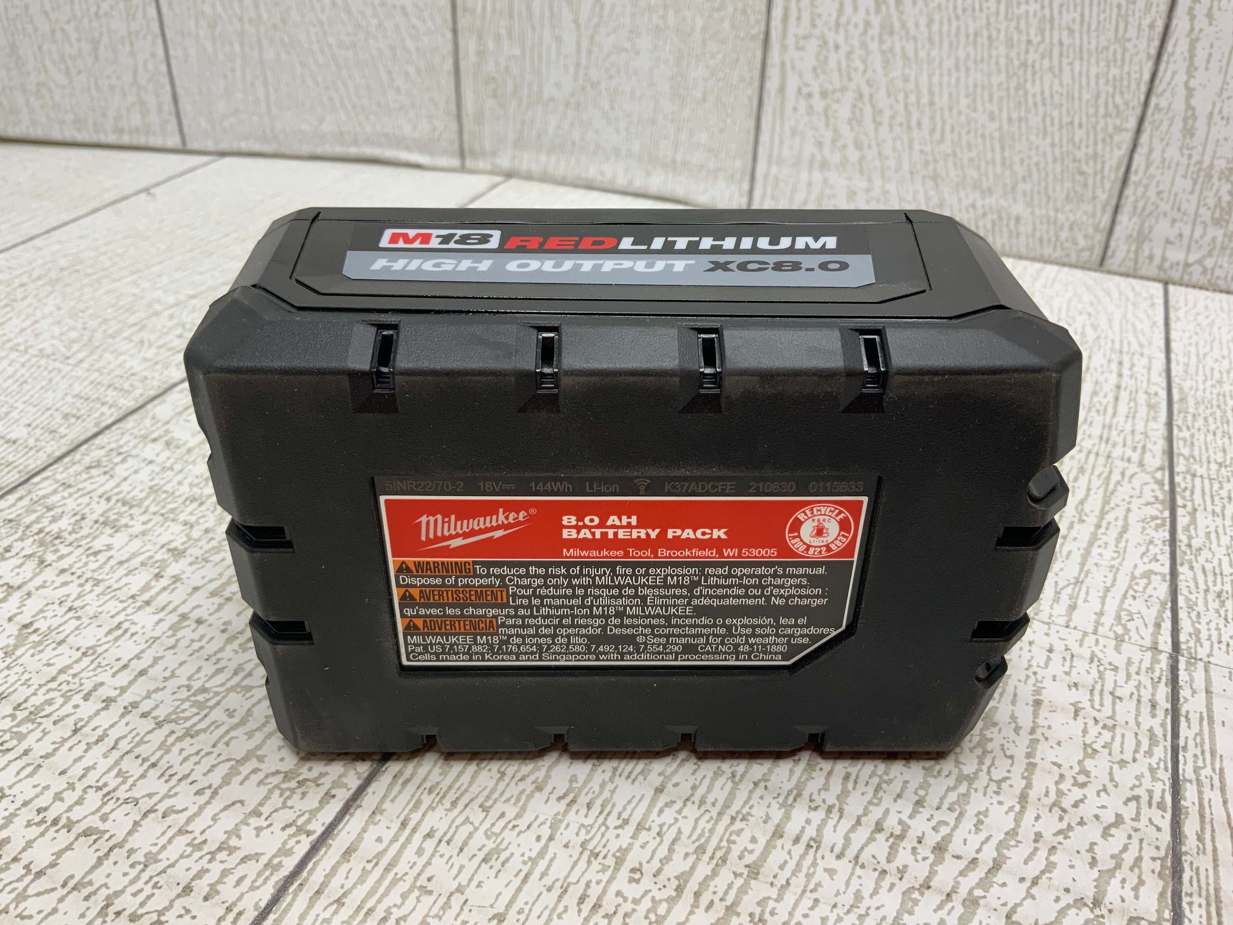 Milwaukee M18 8.0 Amp Lithium-Ion High Output Battery Pack (8055278403822)