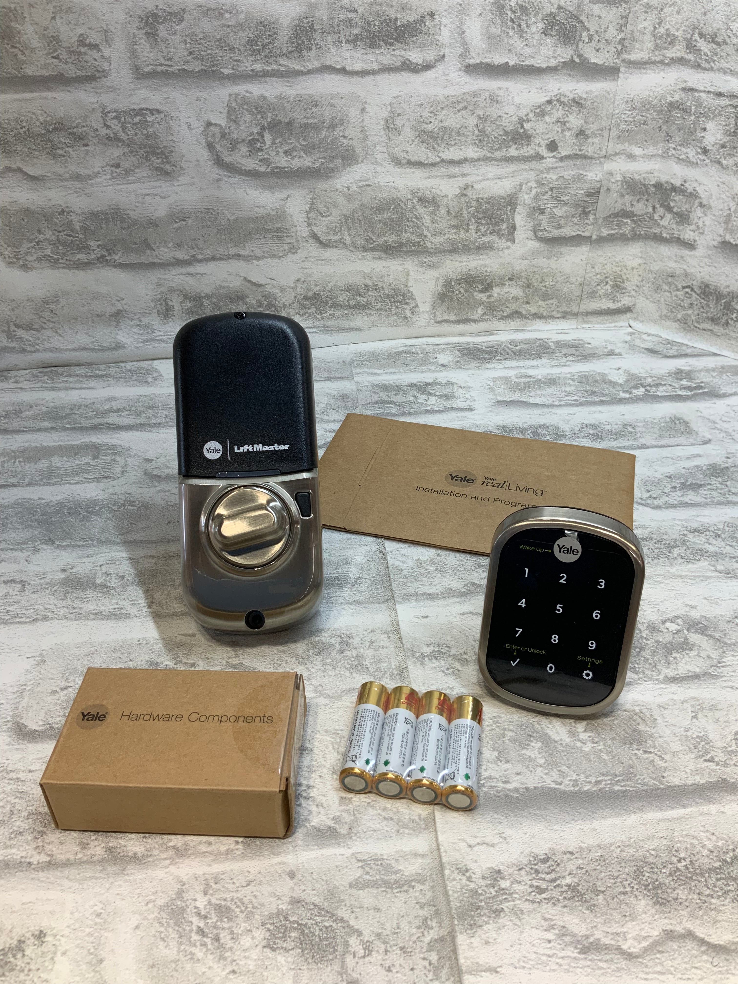 Yale | LiftMaster Smart Lock with Touchscreen Deadbolt- Satin Nickel (7578096042222)