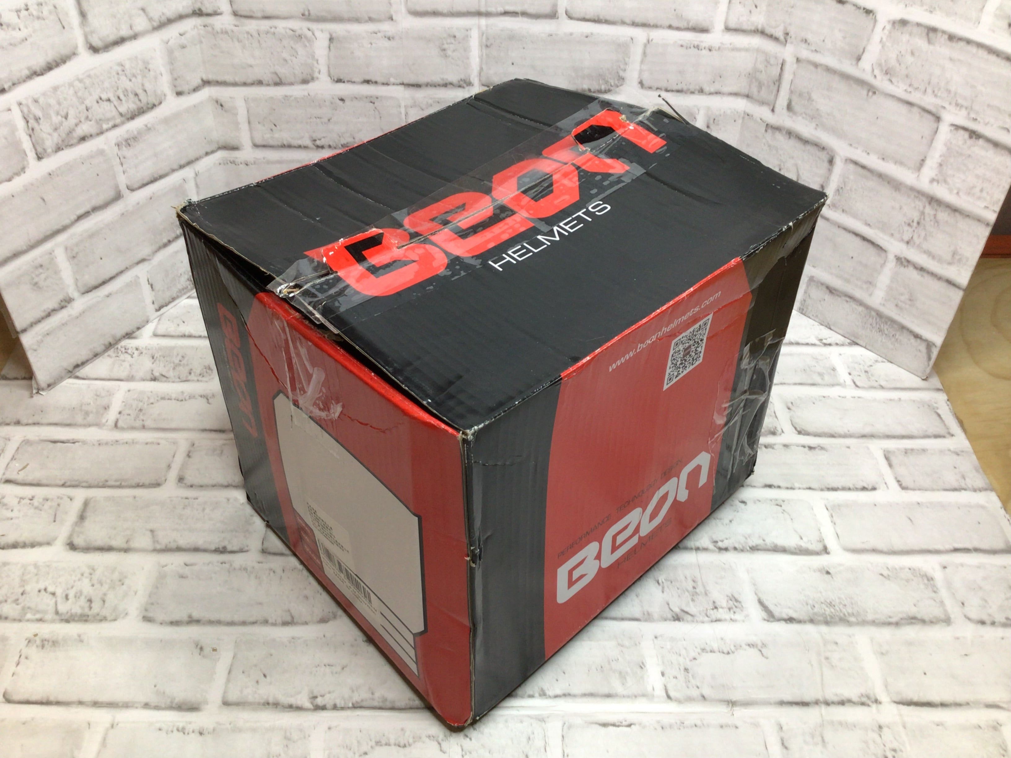 **OPEN BOX** BEON B120 Vintage Style Motorcycle Helmet Size M (8091435761902)
