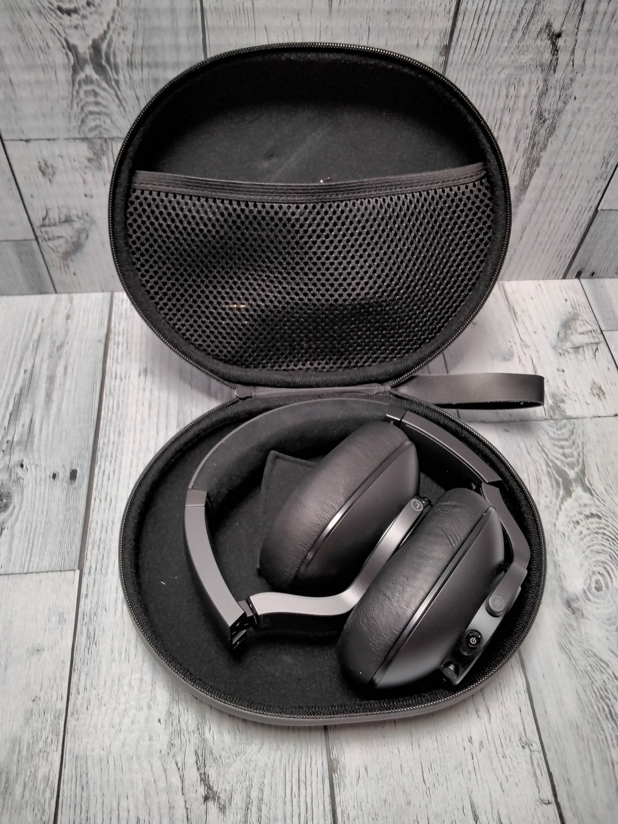 AKG (A Samsung Brand) N700NC M2 Over-Ear Foldable Wireless Headphones - Black (7772271411438)