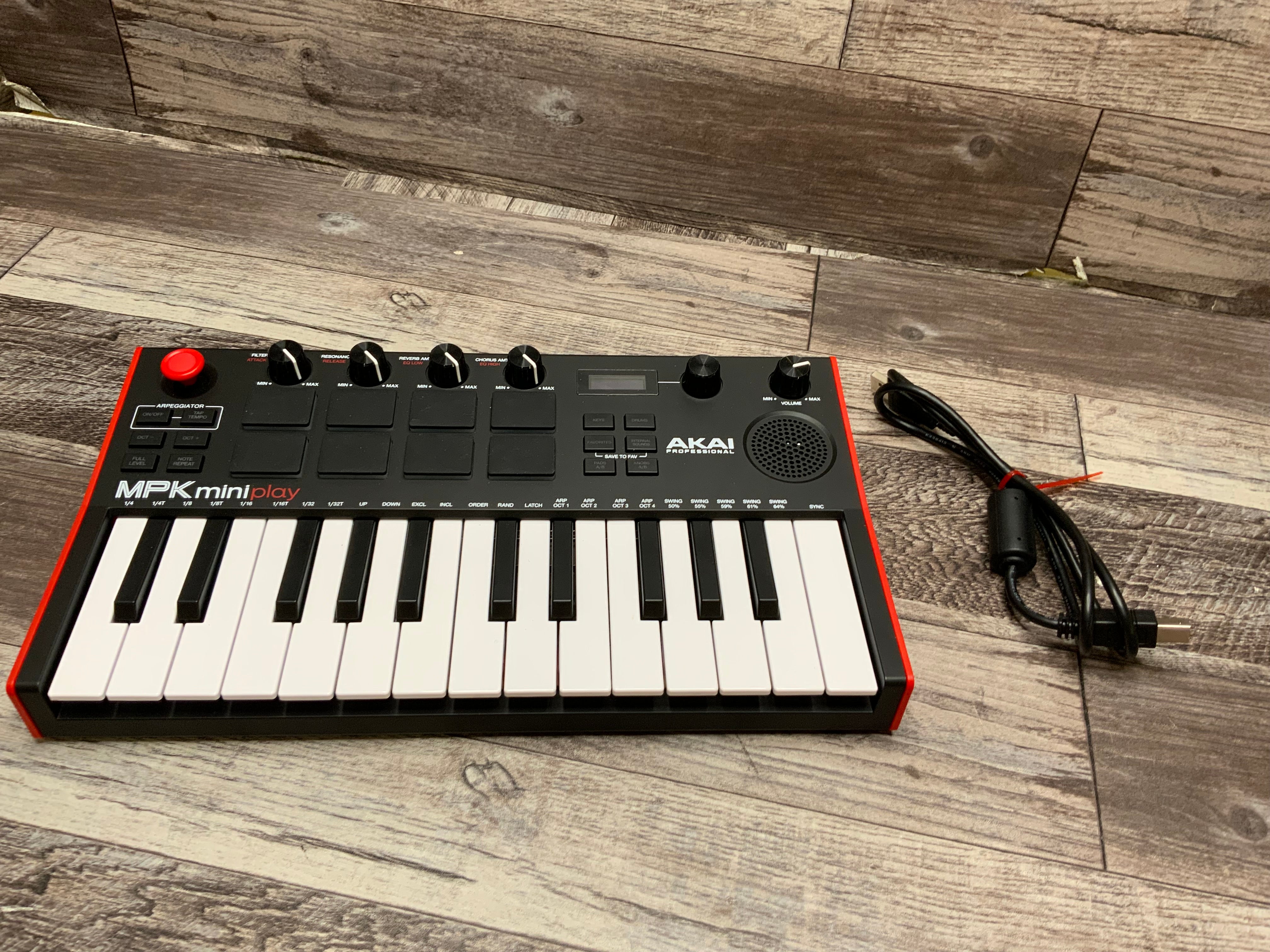 AKAI Professional MPK Mini Play MK3 (8112598548718)