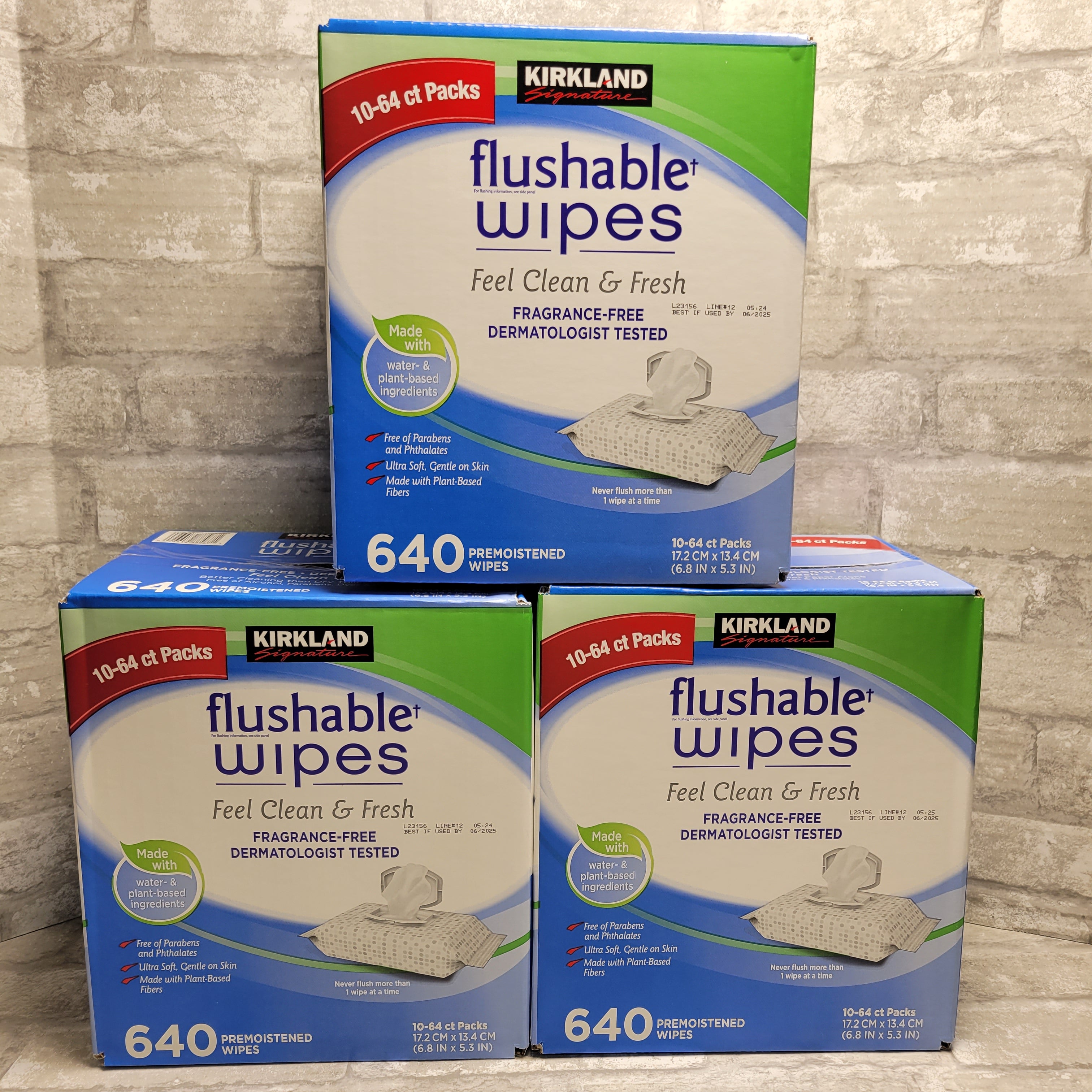 Kirkland Signature Moist Flushable Wipes, 640 Count, Lot of 3