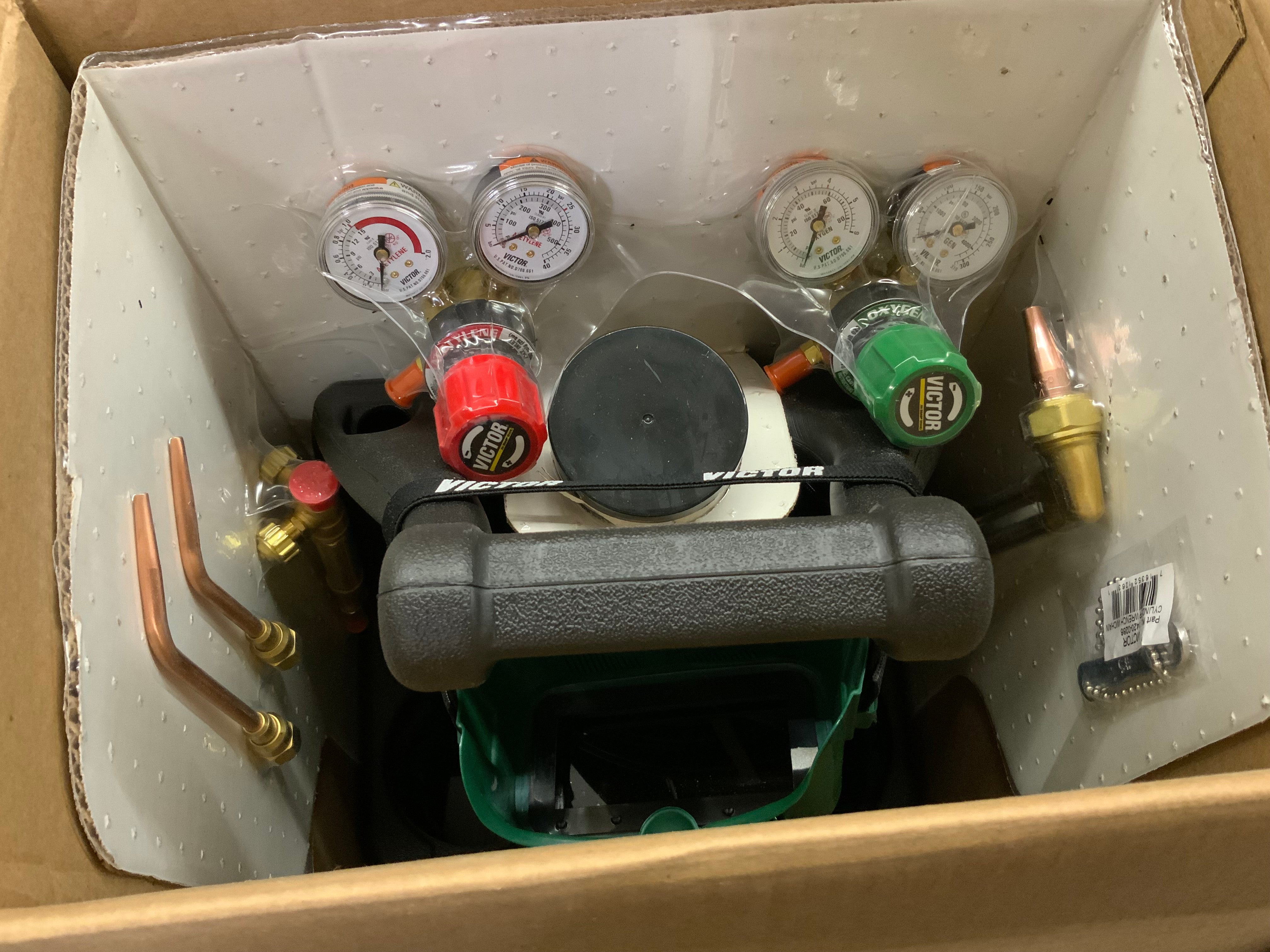 Victor 0384-0947 Portable Tote Torch Kit Set W/Out Cylinder Tanks *Open Box* (8141395951854)