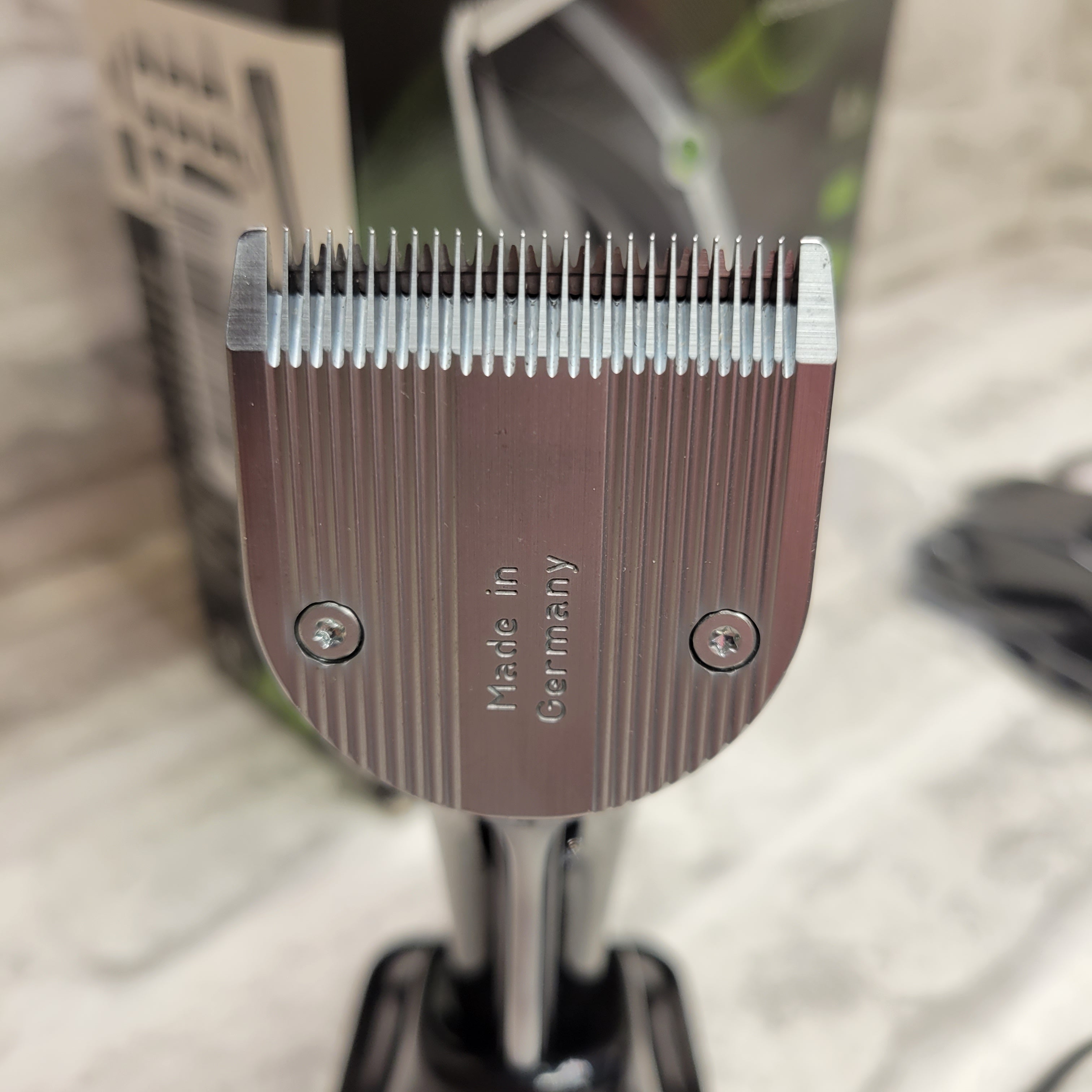 Wahl Professional Animal Motion Pet Corded/Cordless Clipper Kit (7704130289902)