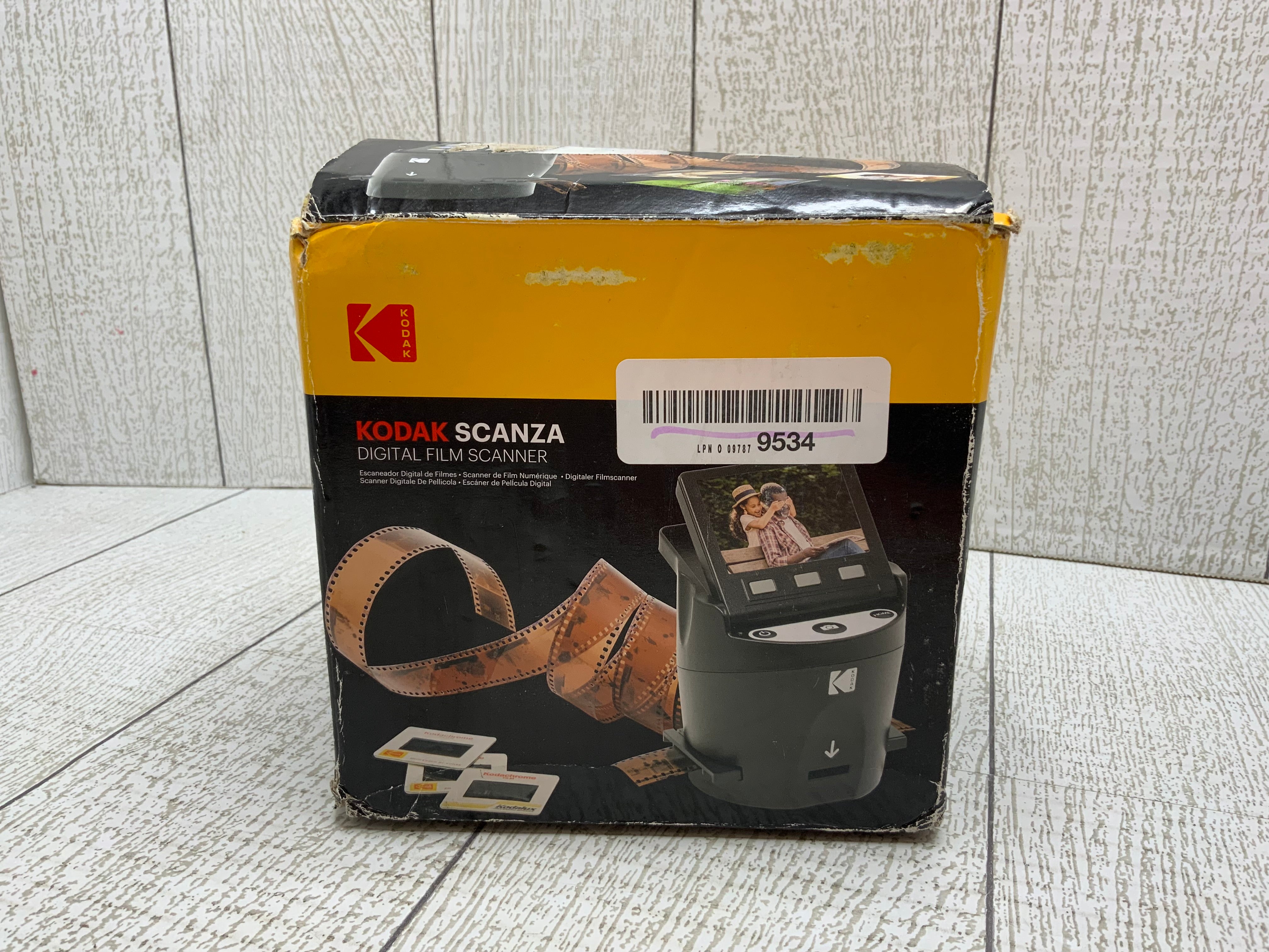 Kodak SCANZA Digital Film & Slide Scanner - Converts 35mm, 126, 110, Super 8 (8041318351086)