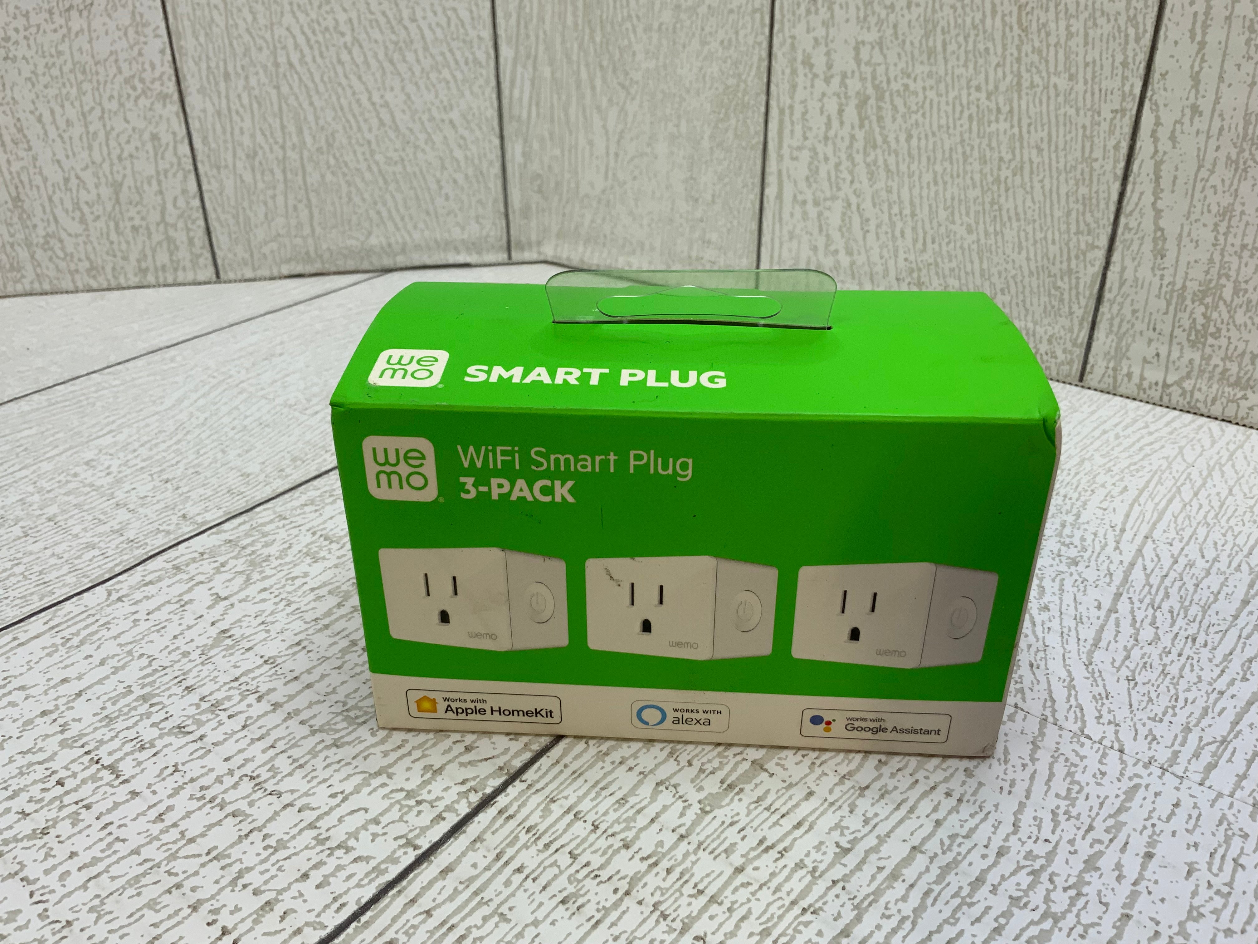 Wemo Smart Plug (Simple Setup Smart Outlet for Smart Home, Control Lights (7927672996078)