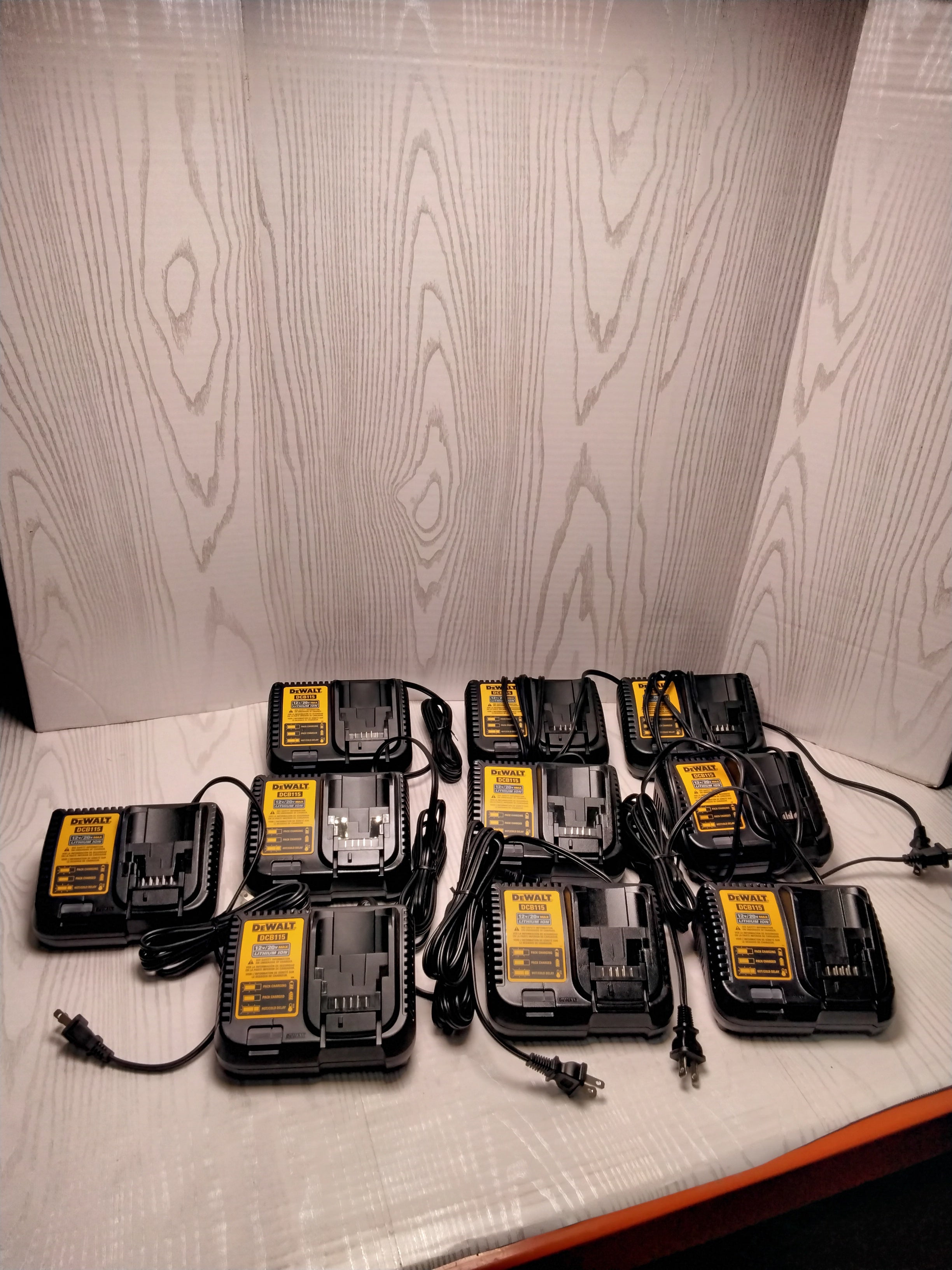 LOT OF 10 DEWALT 20V MAX* Charger (DCB115)