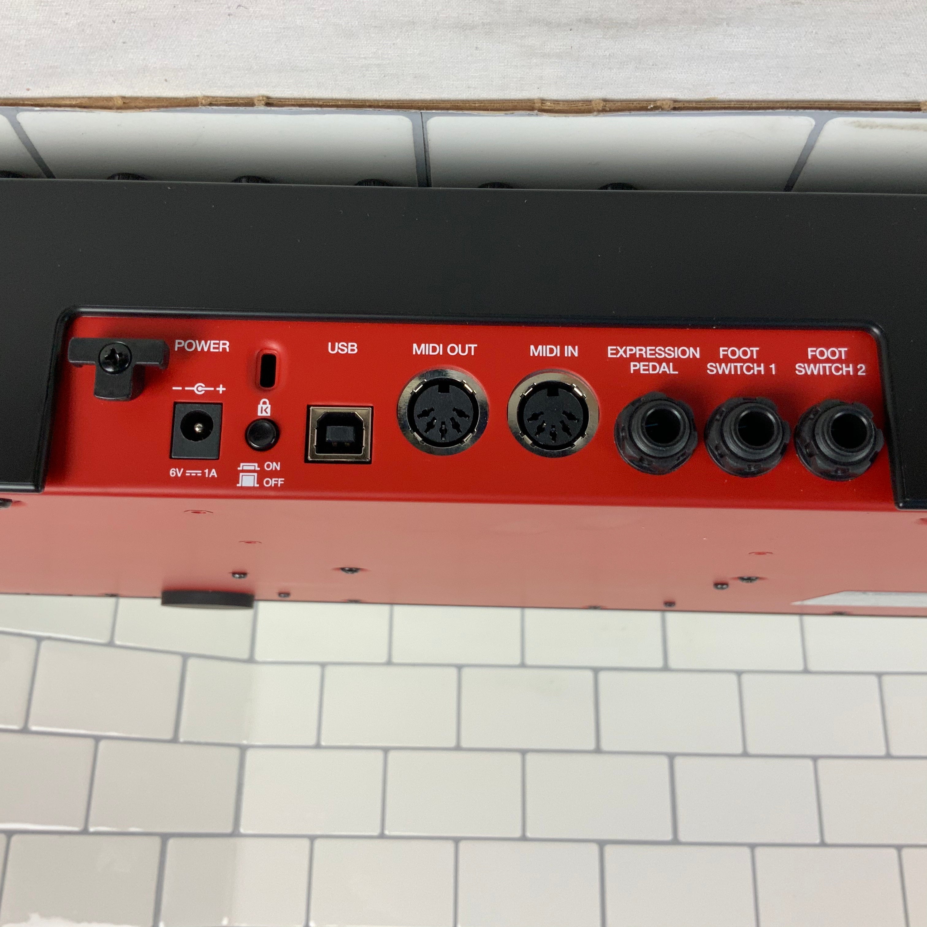 AKAI Professional MPK261 - USB MIDI Keyboard - 61 Keys (7010831466679)