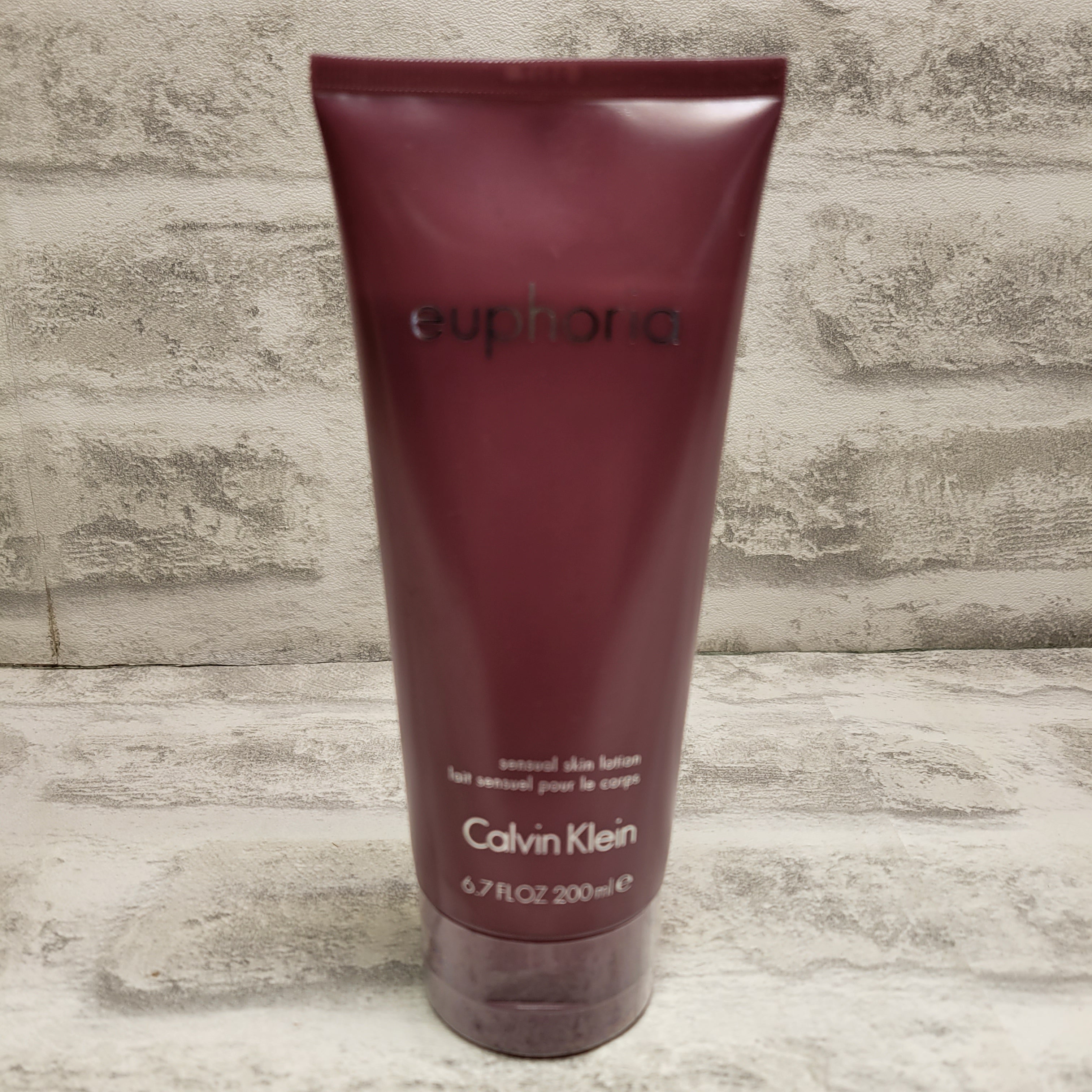 Calvin Klein Euphoria for Women Sensual Skin Lotion, 6.7 Ounce (7609222955246)