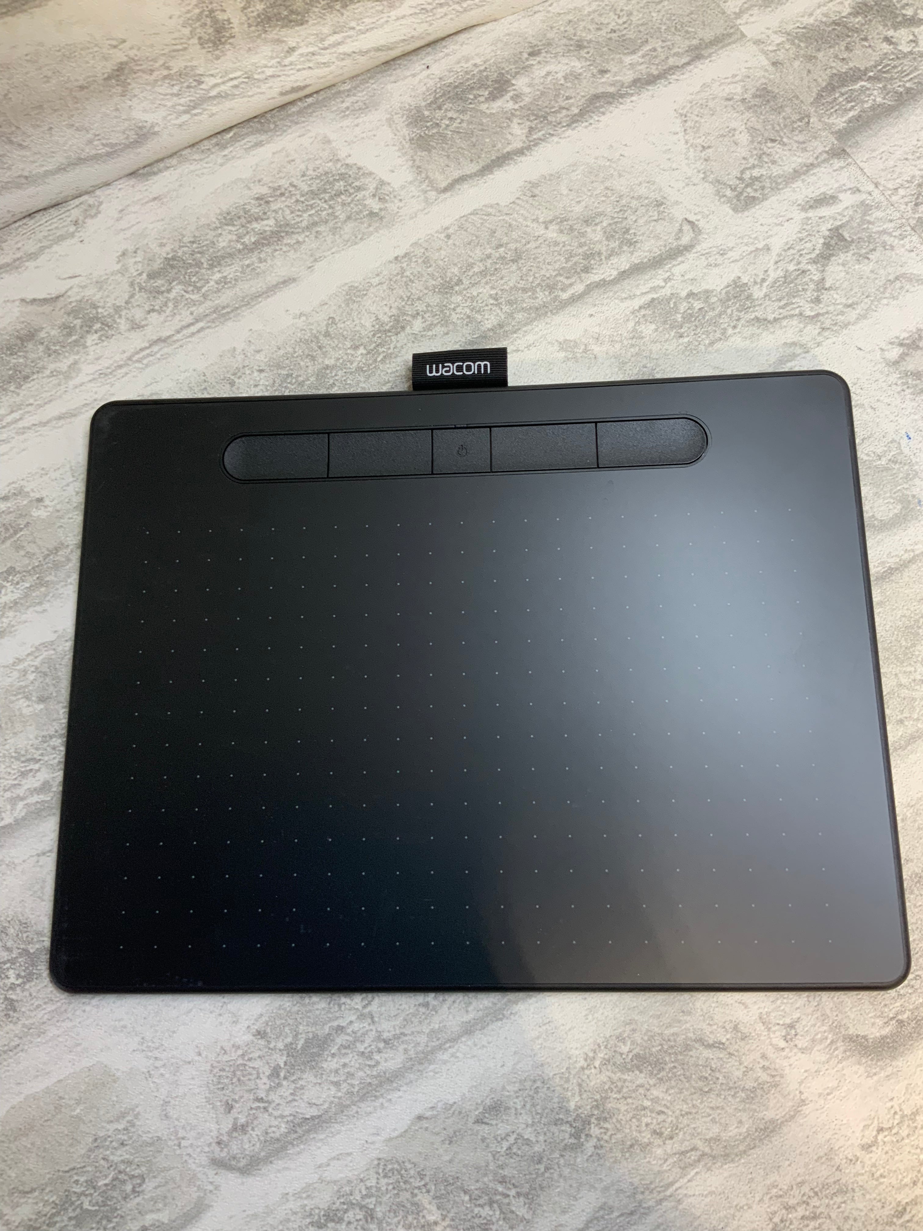 Wacom Intuos Wireless Graphics Drawing Tablet with Software Included - Black (7576787026158)