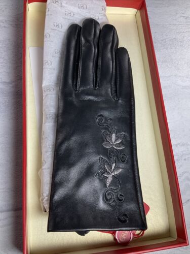 GsG Womens 3D Embroidered Black Genuine Leather Gloves 7 (6922805805239)