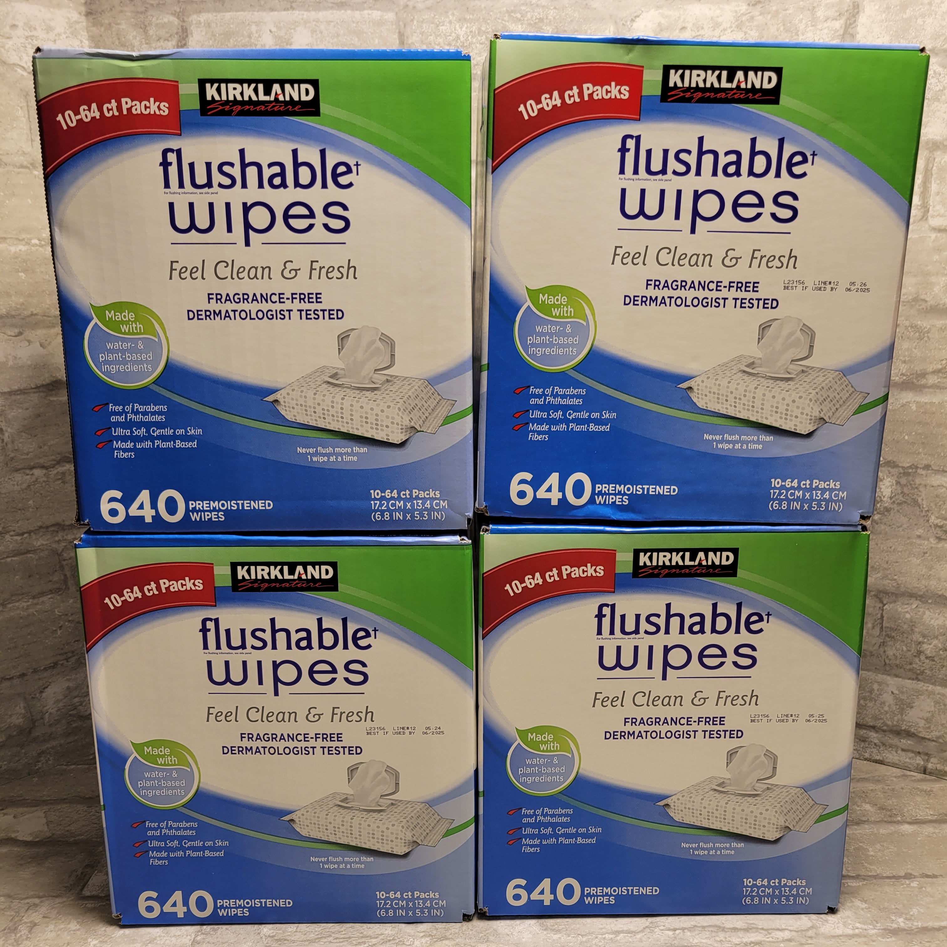 Kirkland Signature Moist Flushable Wipes, 640 Count Each, Lot of 4
