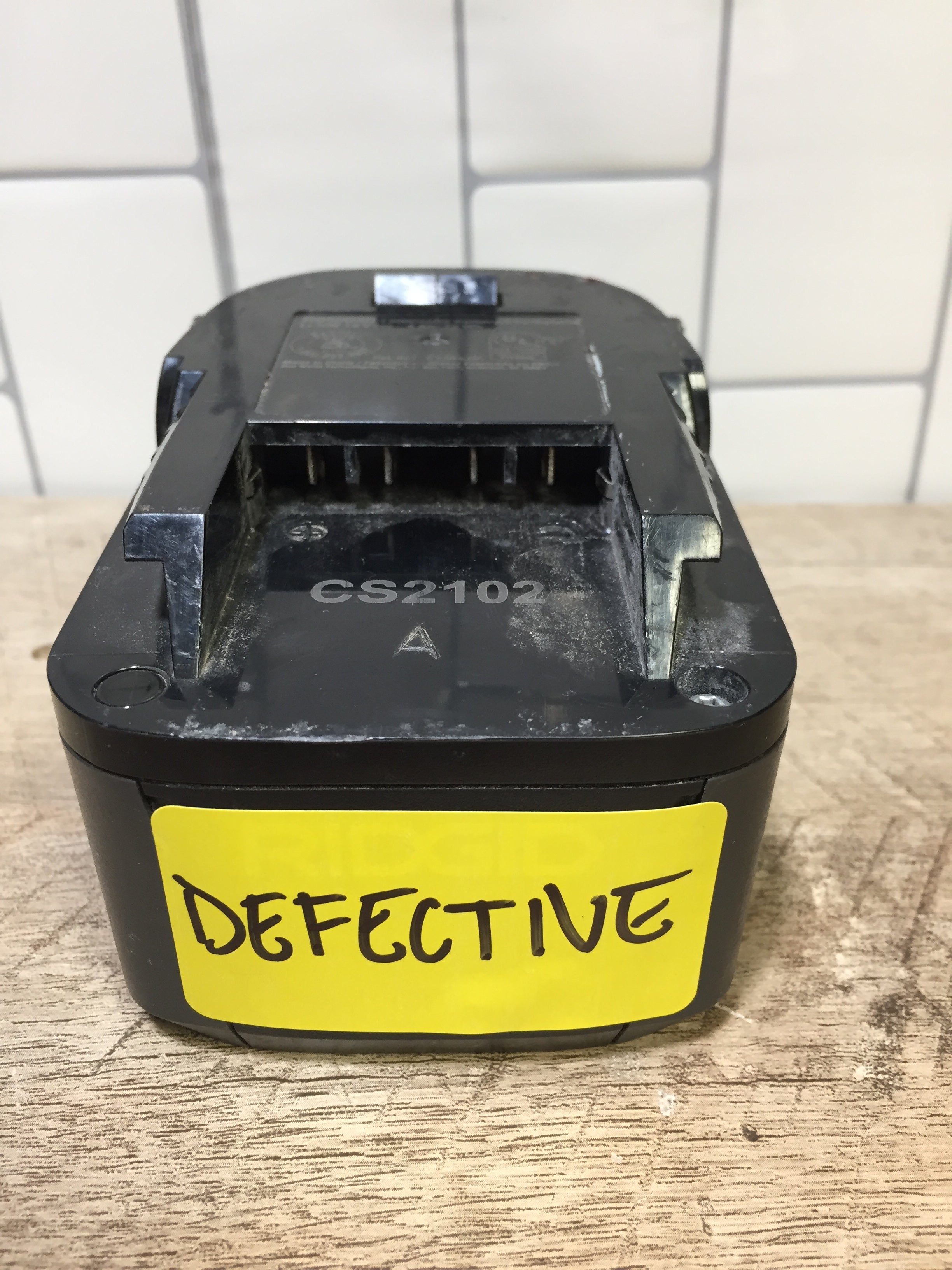 **PARTS ONLY** Genuine Ridgid R840040 18V 4Ah MAX Lithium Battery **DEFECTIVE** (7198039933166)