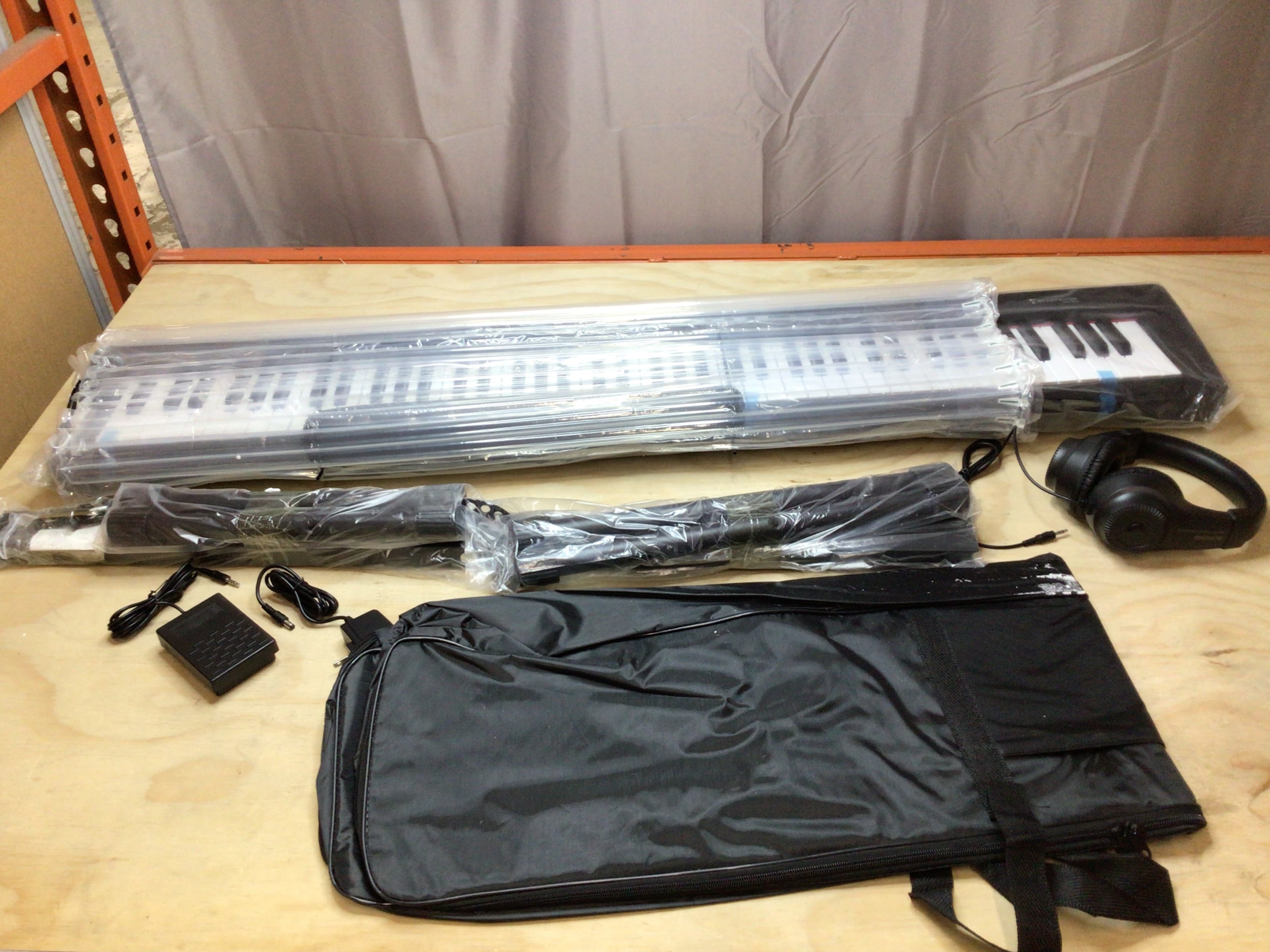 Starfavor Piano Keyboard 88 Keys with Stand SEK-88A **OPEN BOX - READ** (8112941793518)
